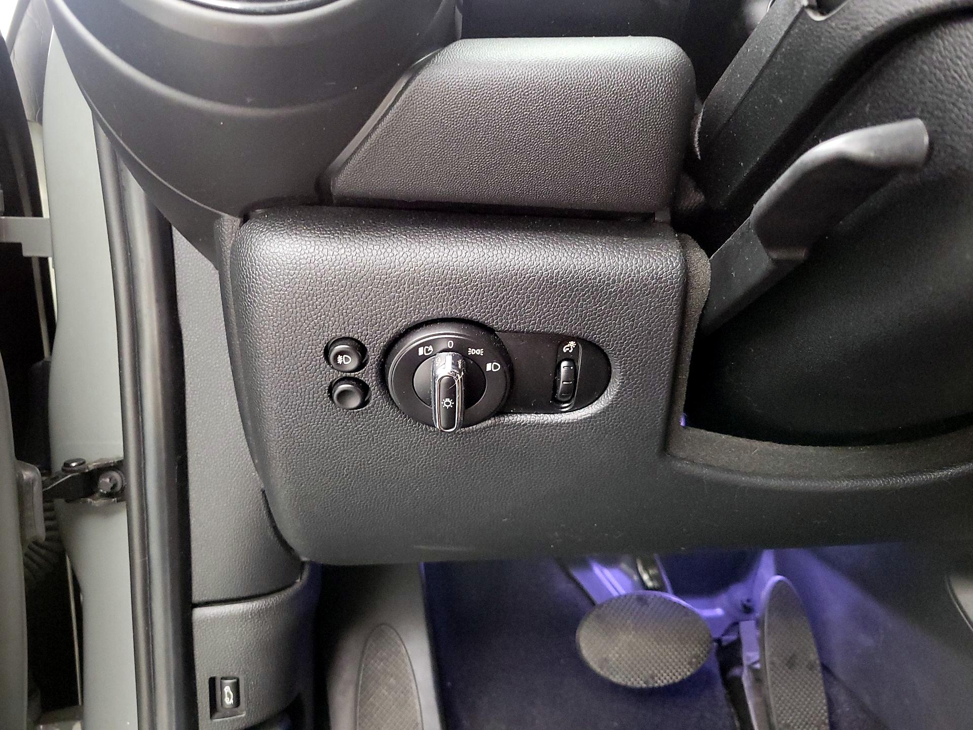 Thumbnail: 2019 MINI Cooper Hardtop - 13
