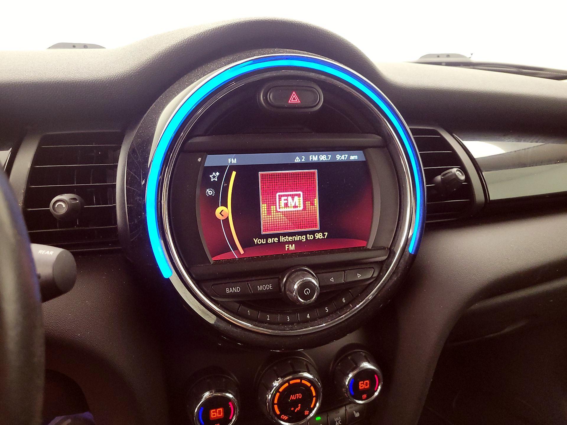 Thumbnail: 2019 MINI Cooper Hardtop - 15