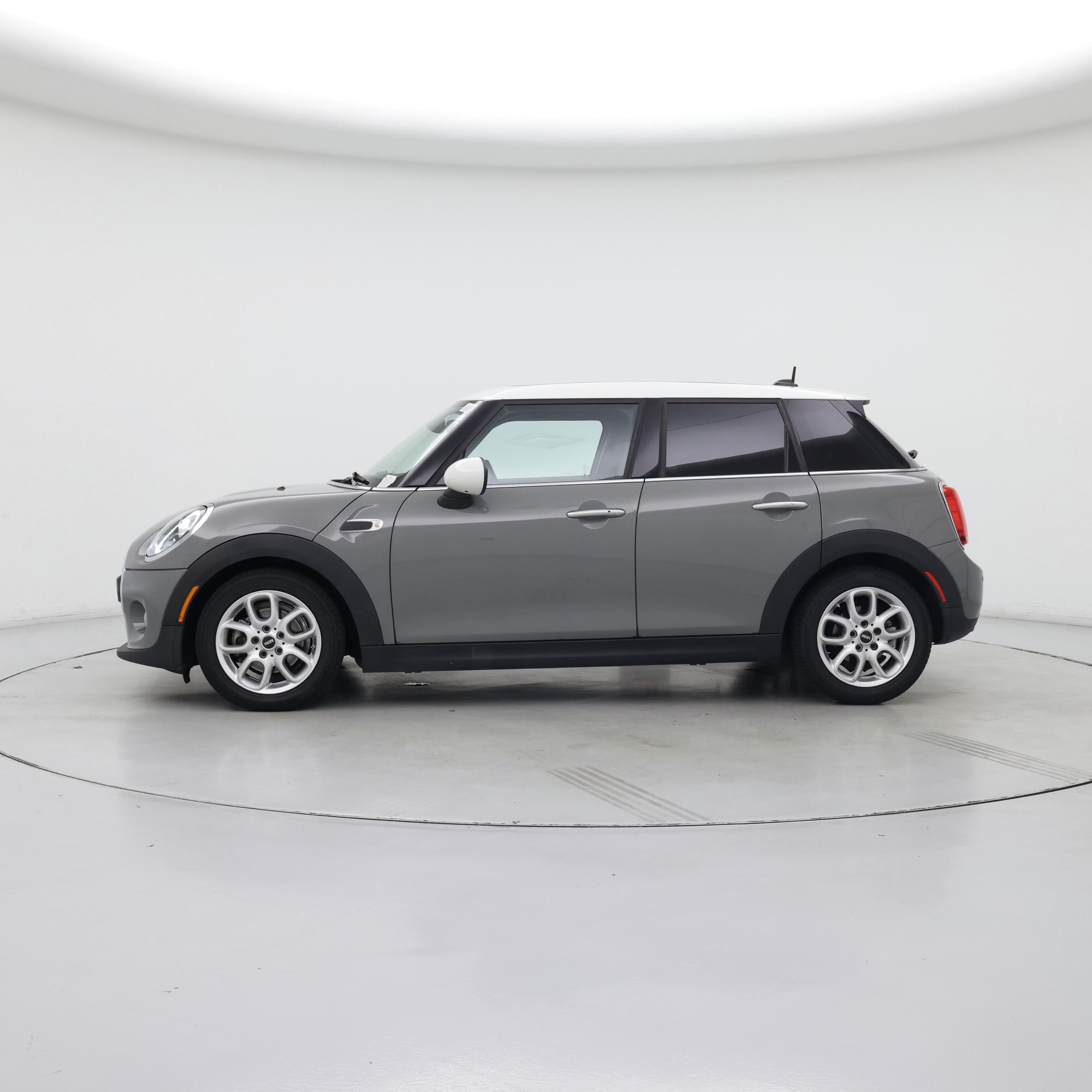 Thumbnail: 2019 MINI Cooper Hardtop - 3
