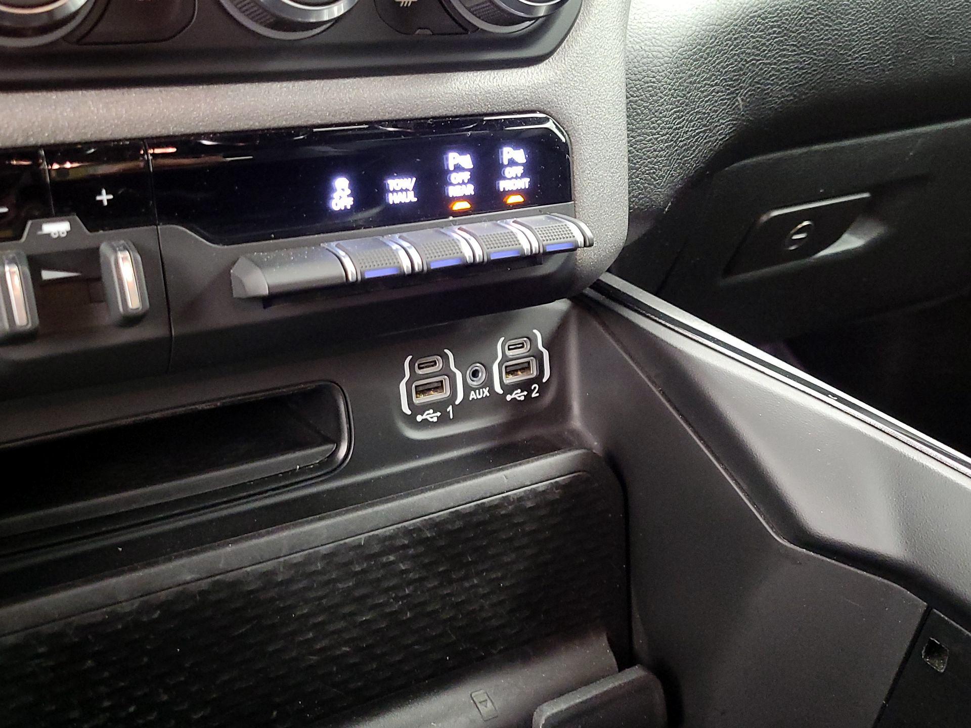 Thumbnail: 2023 RAM 1500 - 18