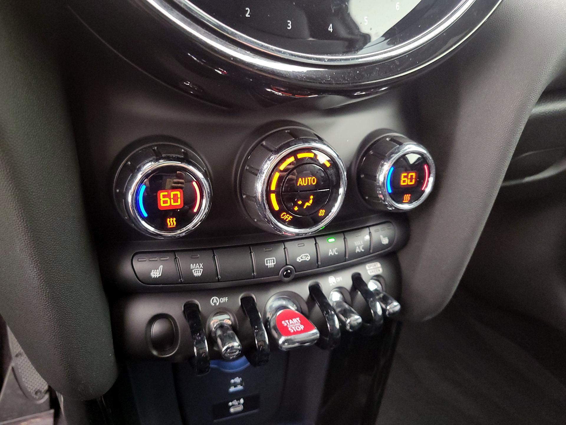 Thumbnail: 2022 MINI Cooper Hardtop - 17