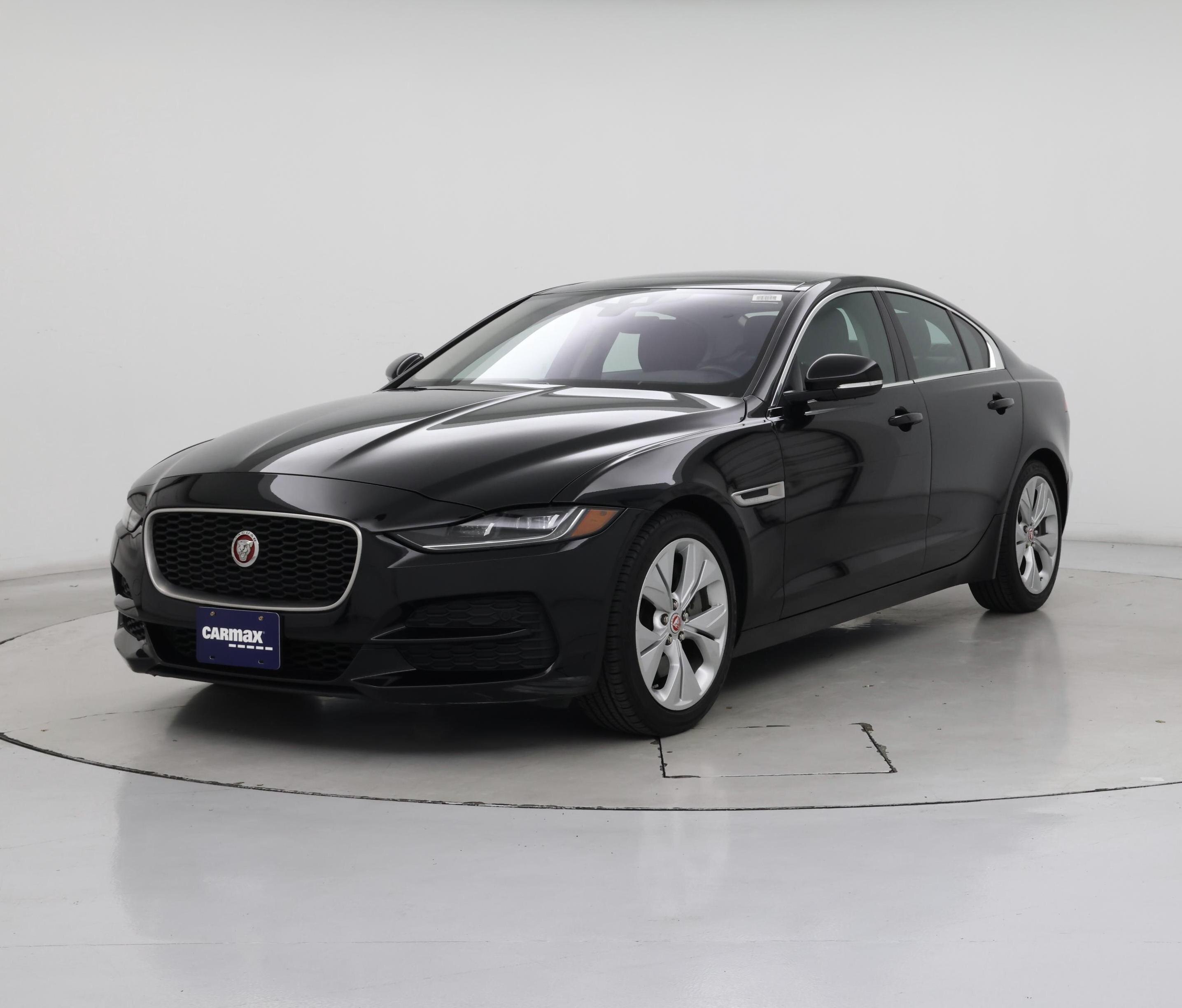 Thumbnail: 2020 Jaguar XE - 4