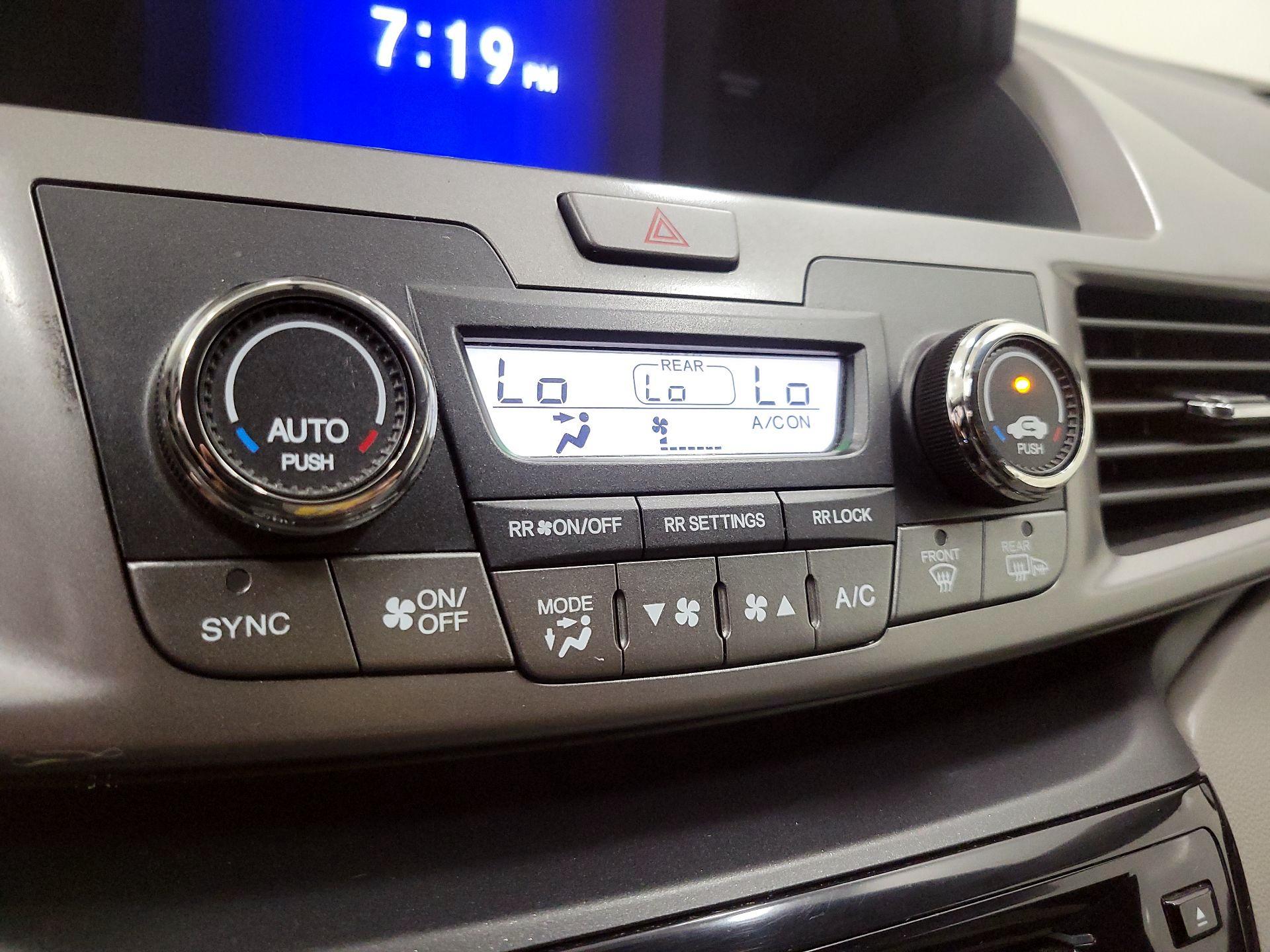 Thumbnail: 2016 Honda Odyssey - 16