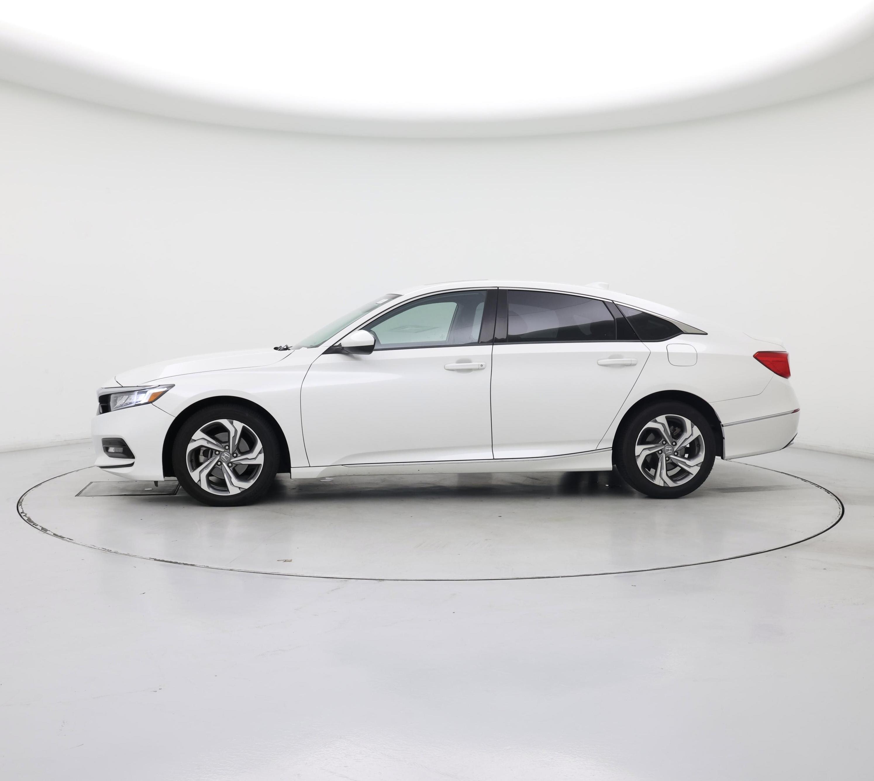 Thumbnail: 2018 Honda Accord - 3