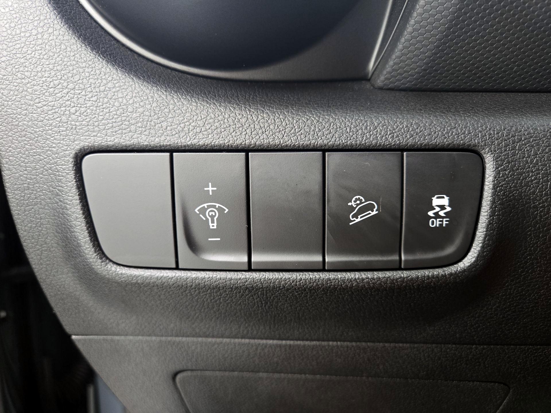 Thumbnail: 2024 Toyota Crown - 13