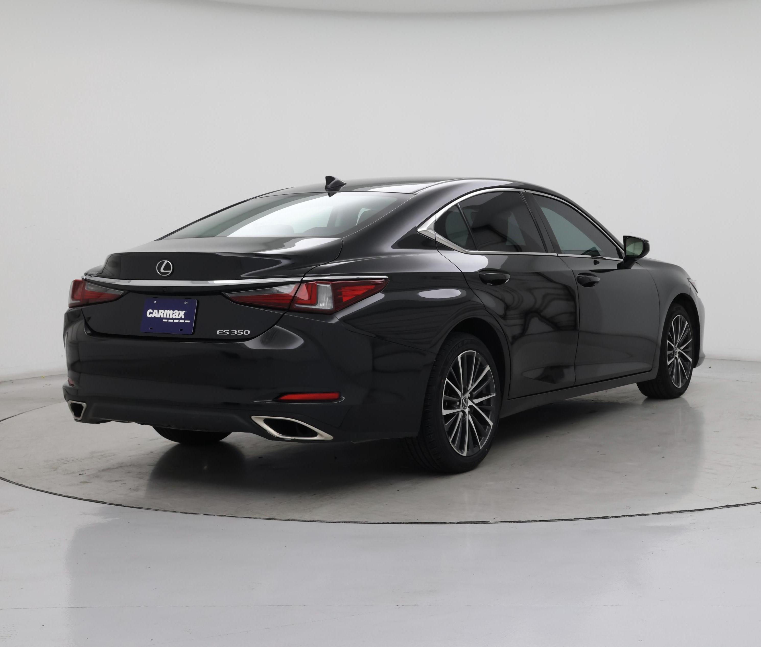 Thumbnail: 2022 Lexus ES - 8