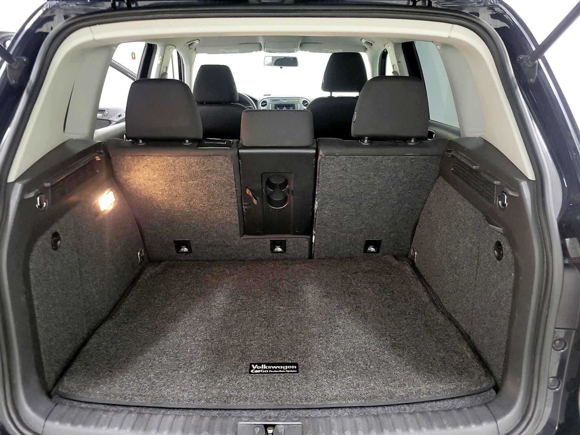 Thumbnail: 2017 Volkswagen Tiguan - 19