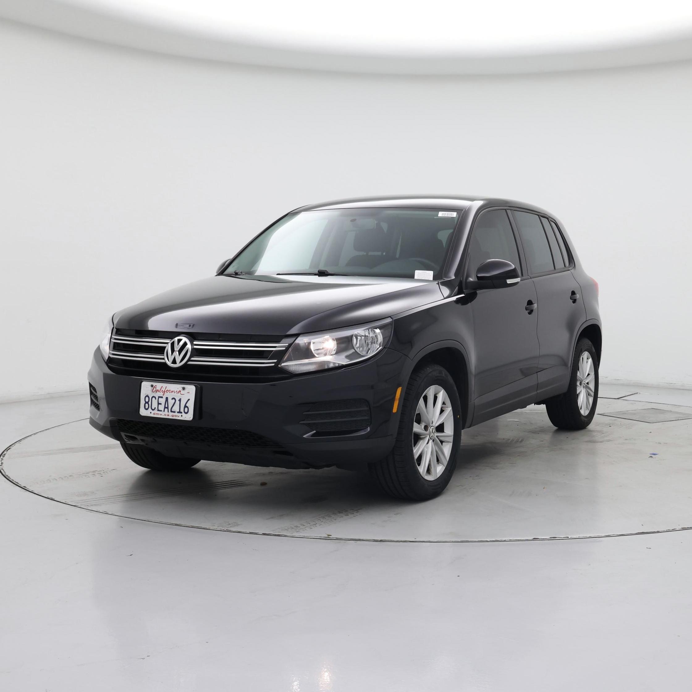 Thumbnail: 2017 Volkswagen Tiguan - 4