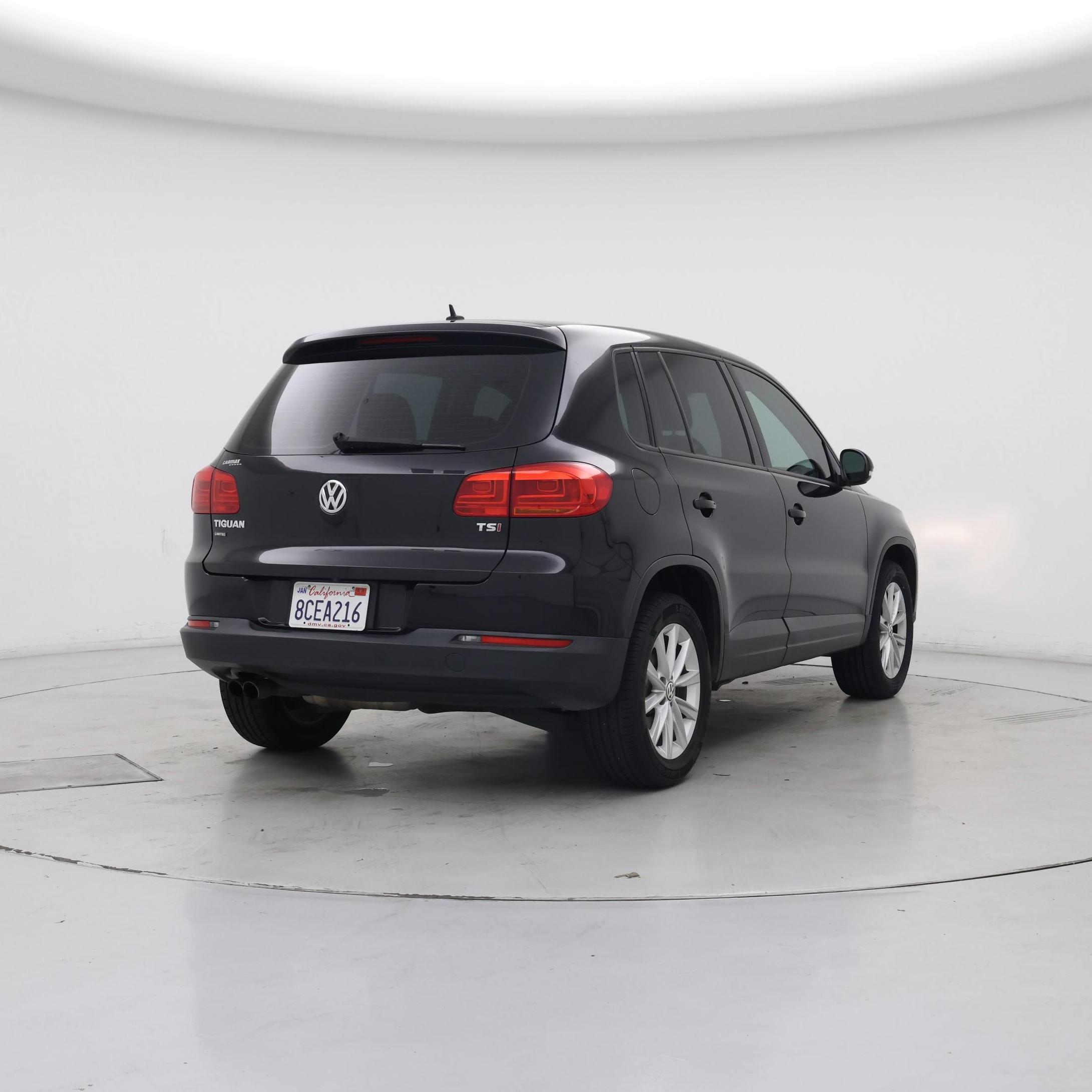 Thumbnail: 2017 Volkswagen Tiguan - 8