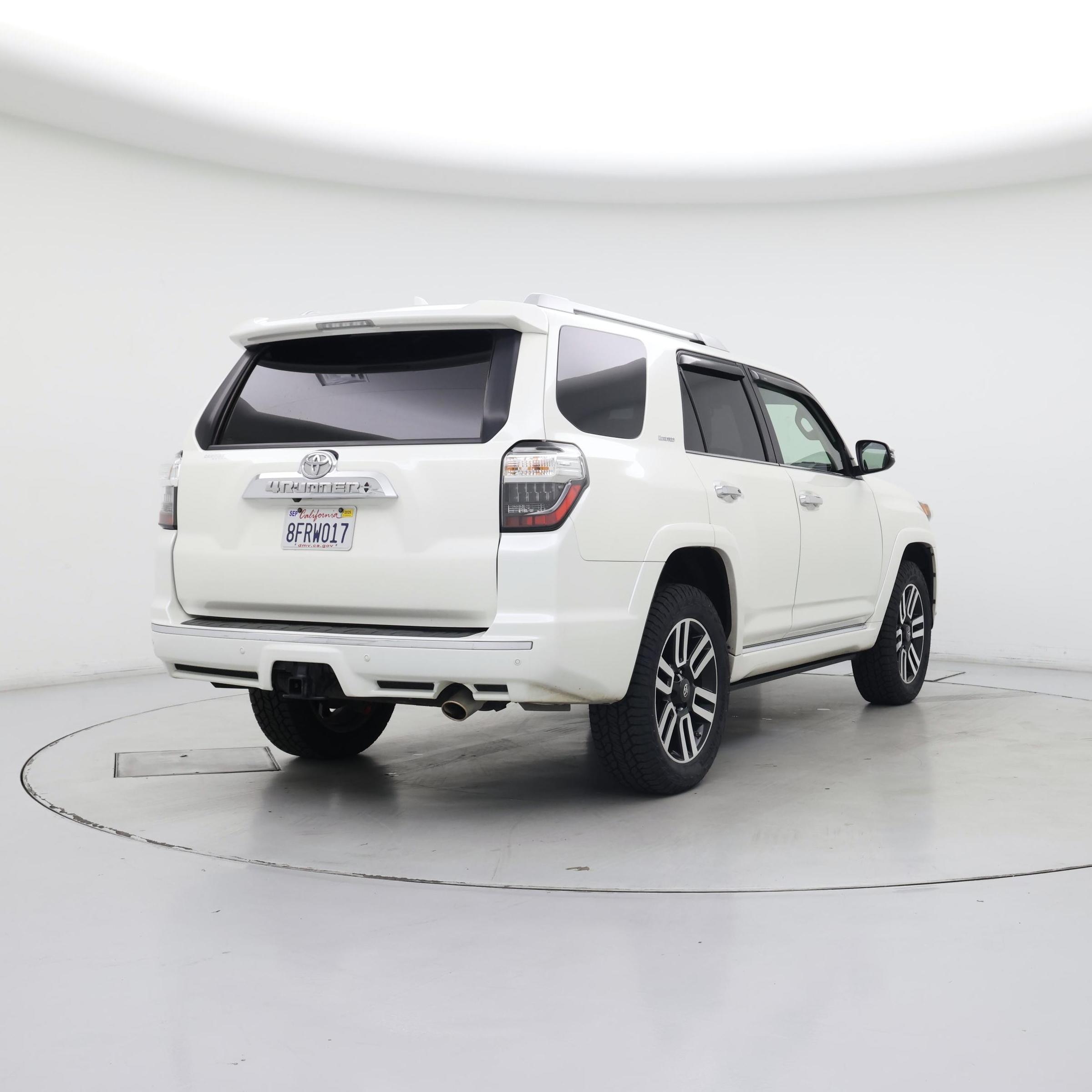 Thumbnail: 2018 Toyota 4Runner - 8