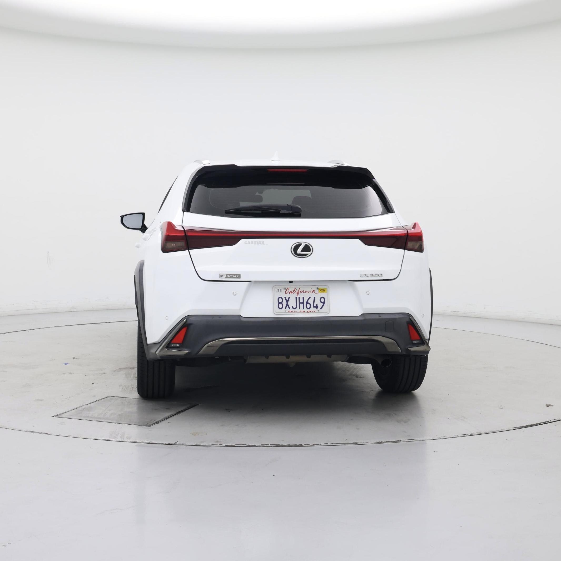 Thumbnail: 2021 Lexus UX - 6