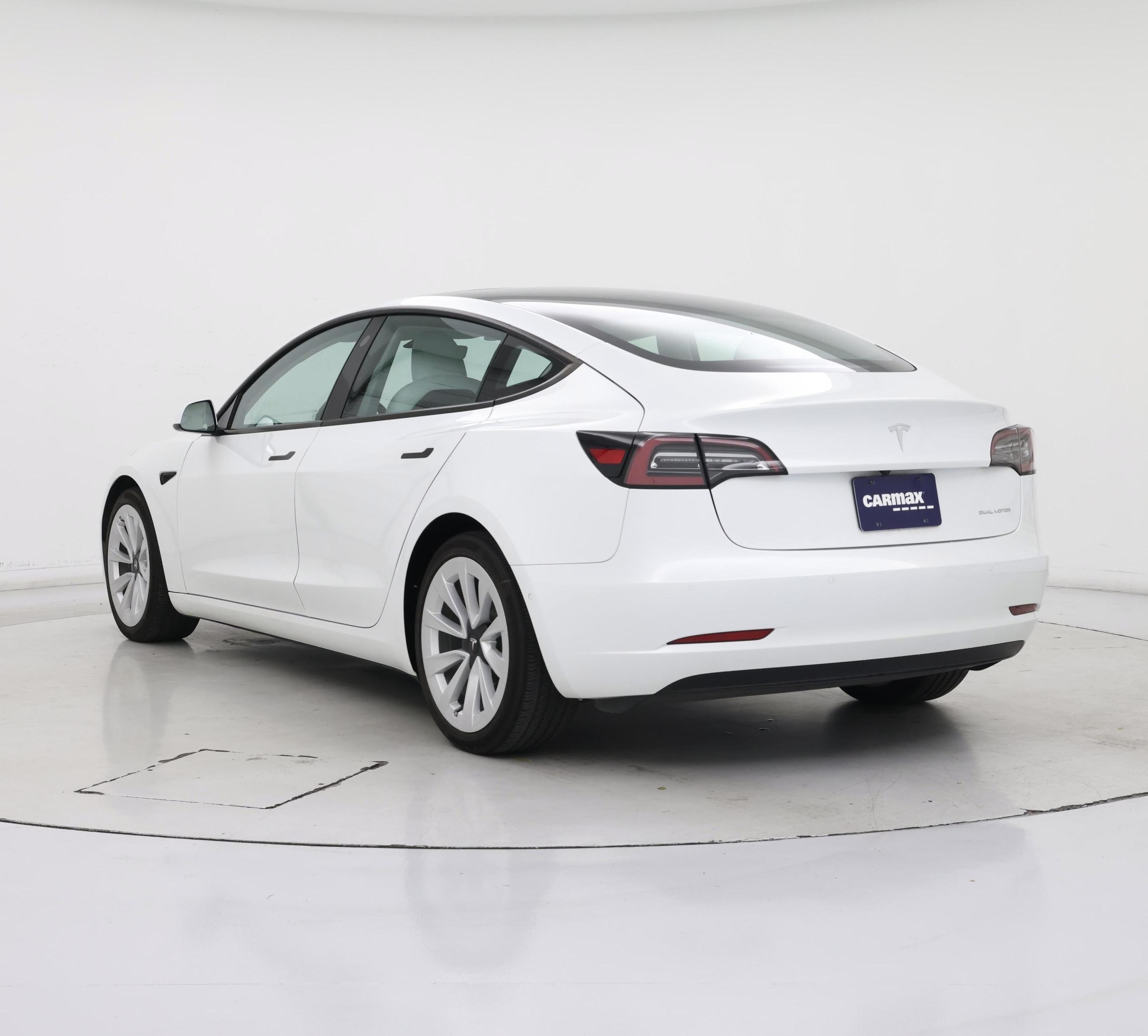 Thumbnail: 2021 Tesla Model 3 - 2