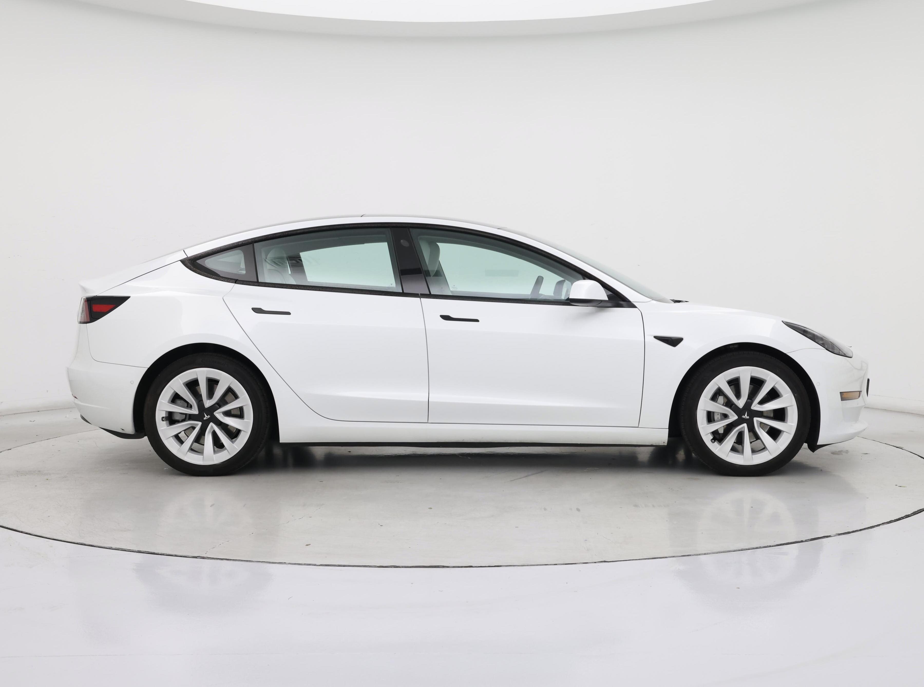 Thumbnail: 2021 Tesla Model 3 - 7