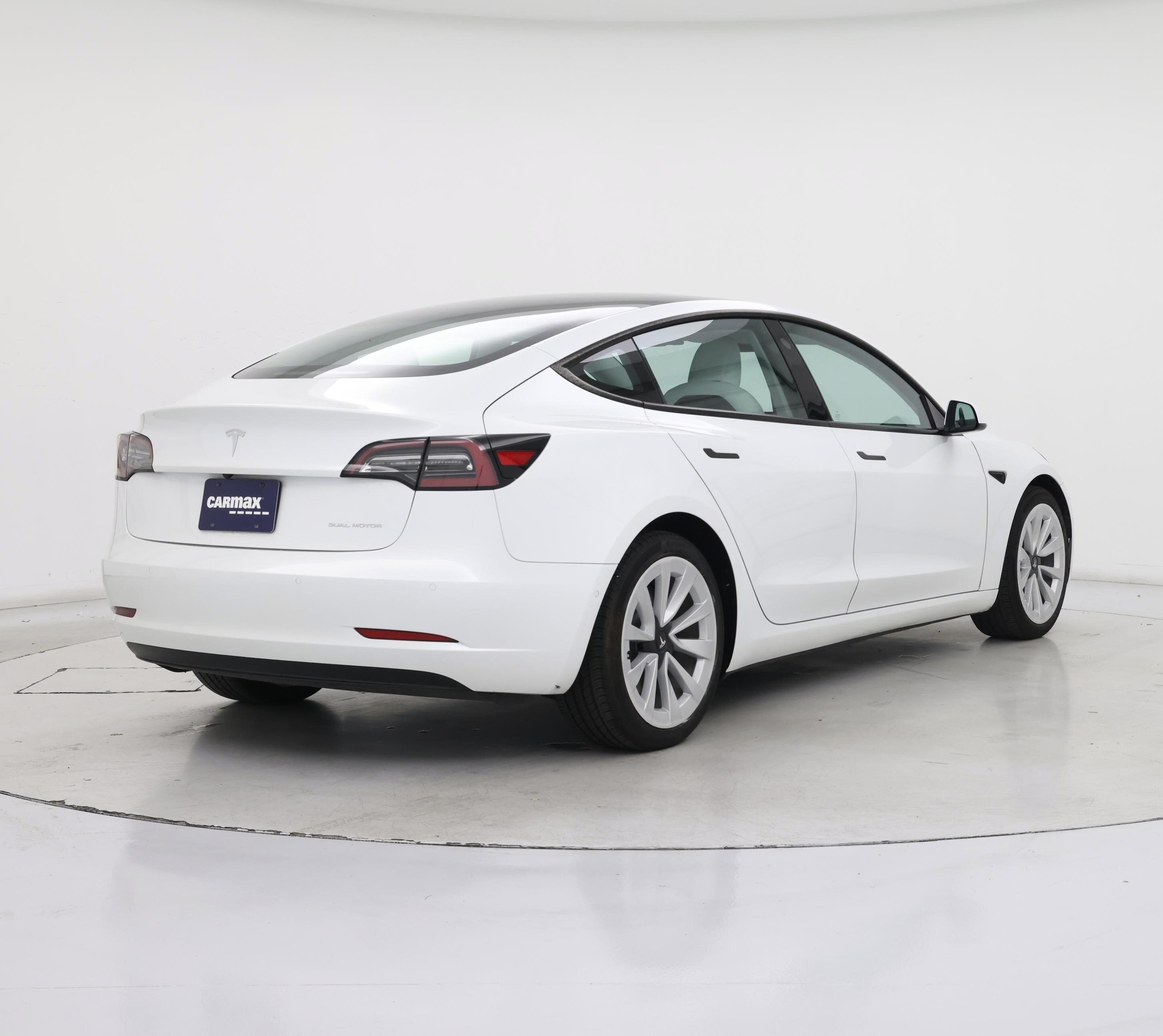 Thumbnail: 2021 Tesla Model 3 - 8