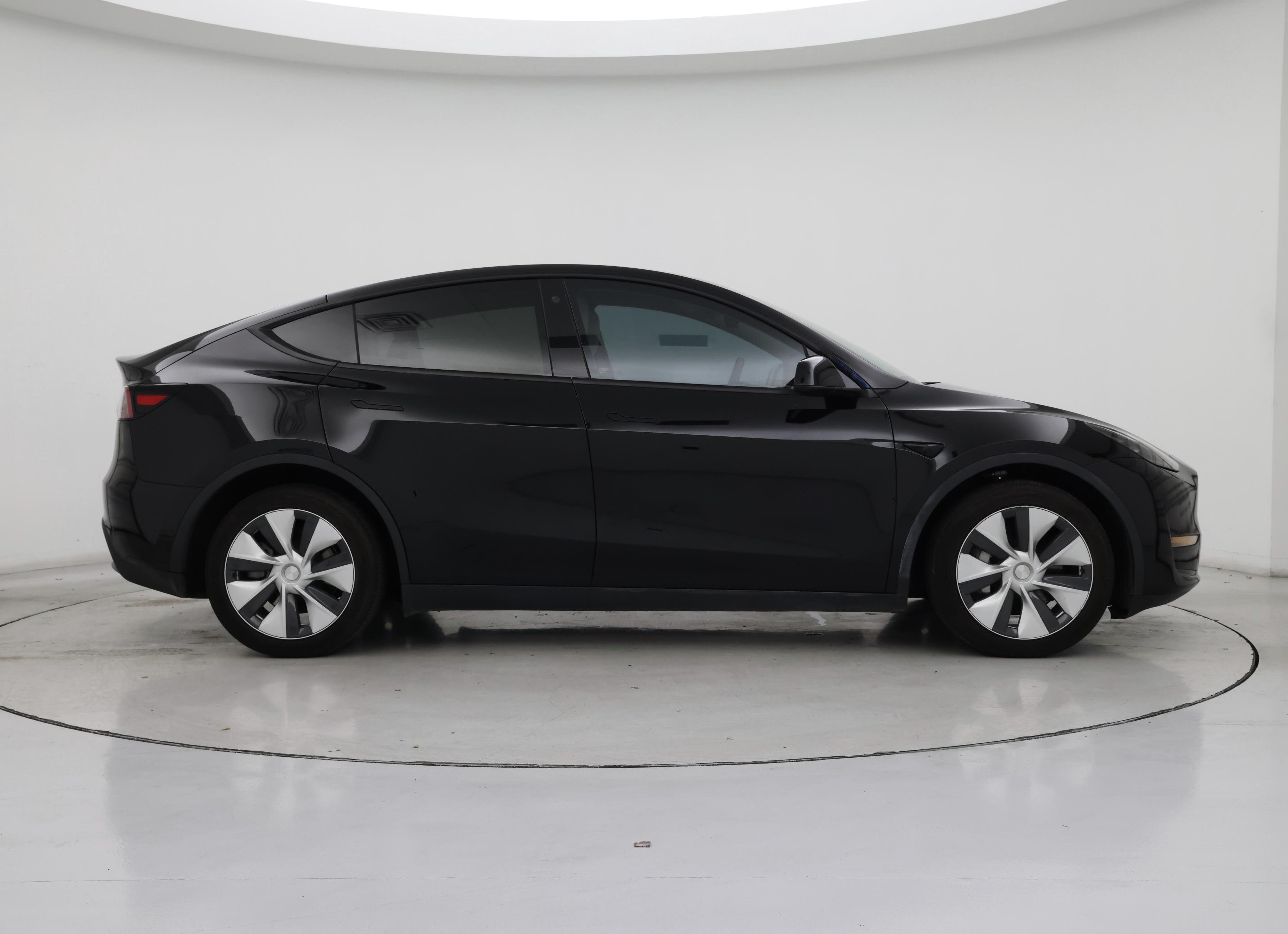 Thumbnail: 2023 Tesla Model Y - 7