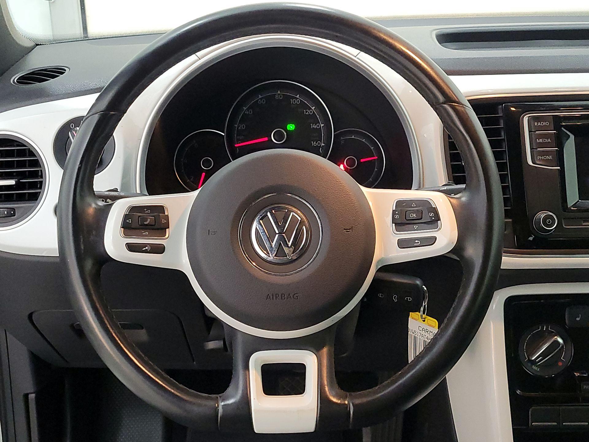Thumbnail: 2017 Volkswagen Beetle - 10