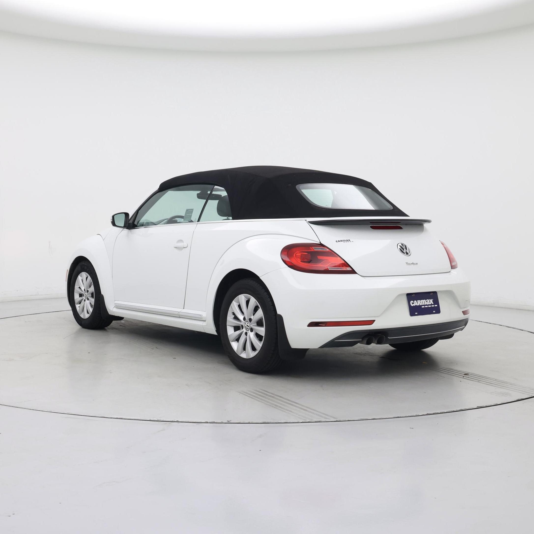 Thumbnail: 2017 Volkswagen Beetle - 2