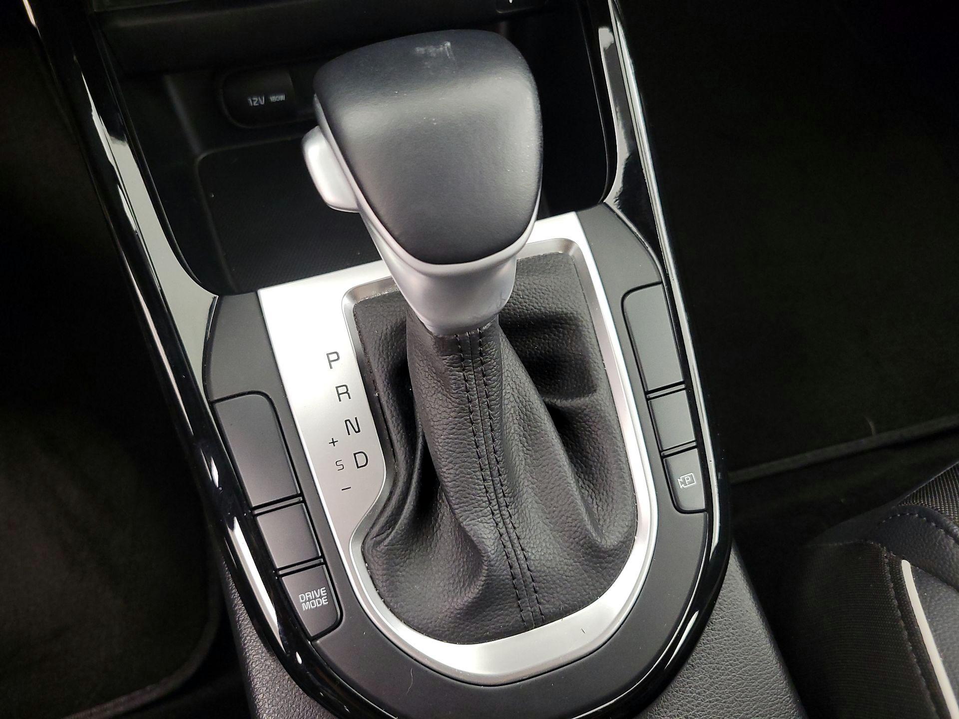 Thumbnail: 2023 Kia Forte - 18
