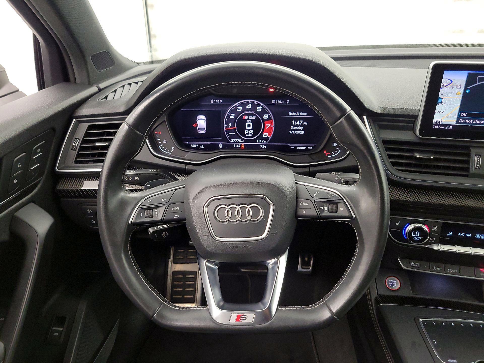 Thumbnail: 2019 Audi SQ5 - 10