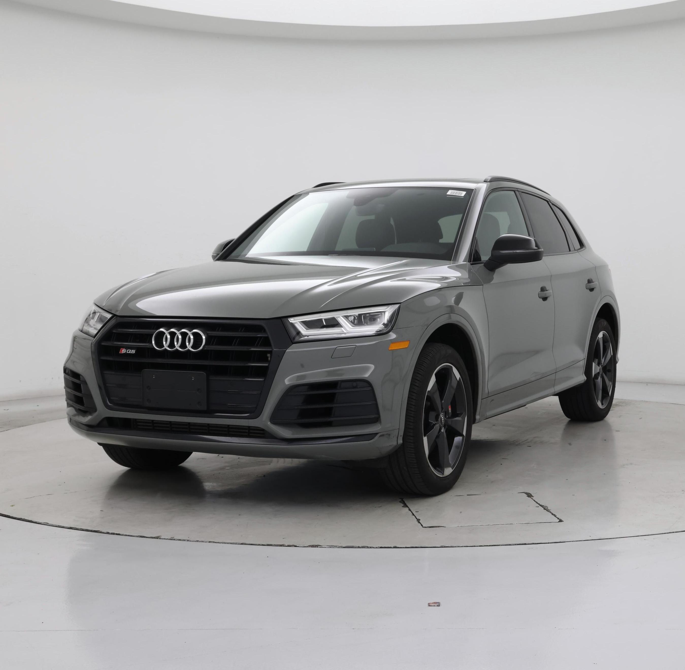 Thumbnail: 2019 Audi SQ5 - 4