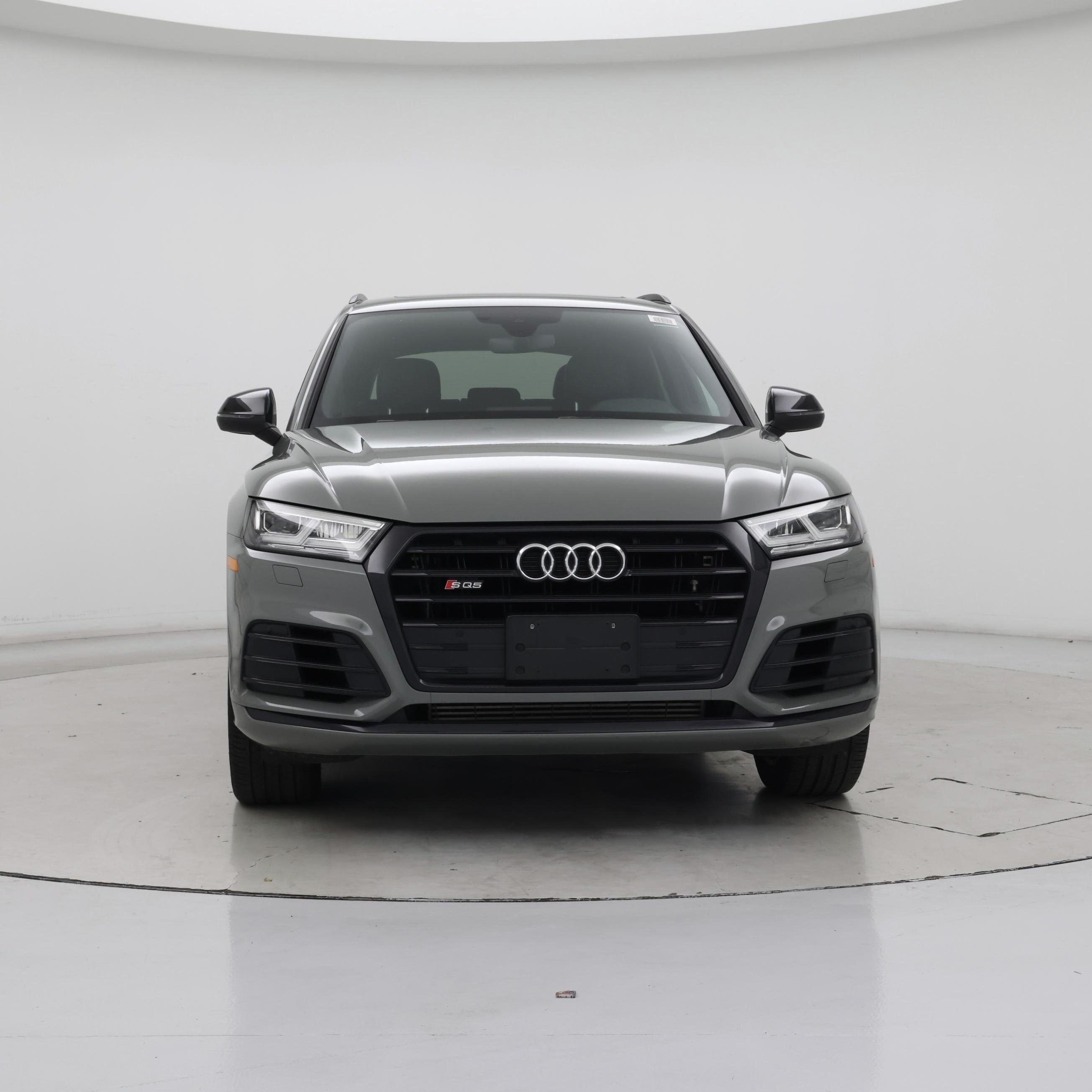 Thumbnail: 2019 Audi SQ5 - 5