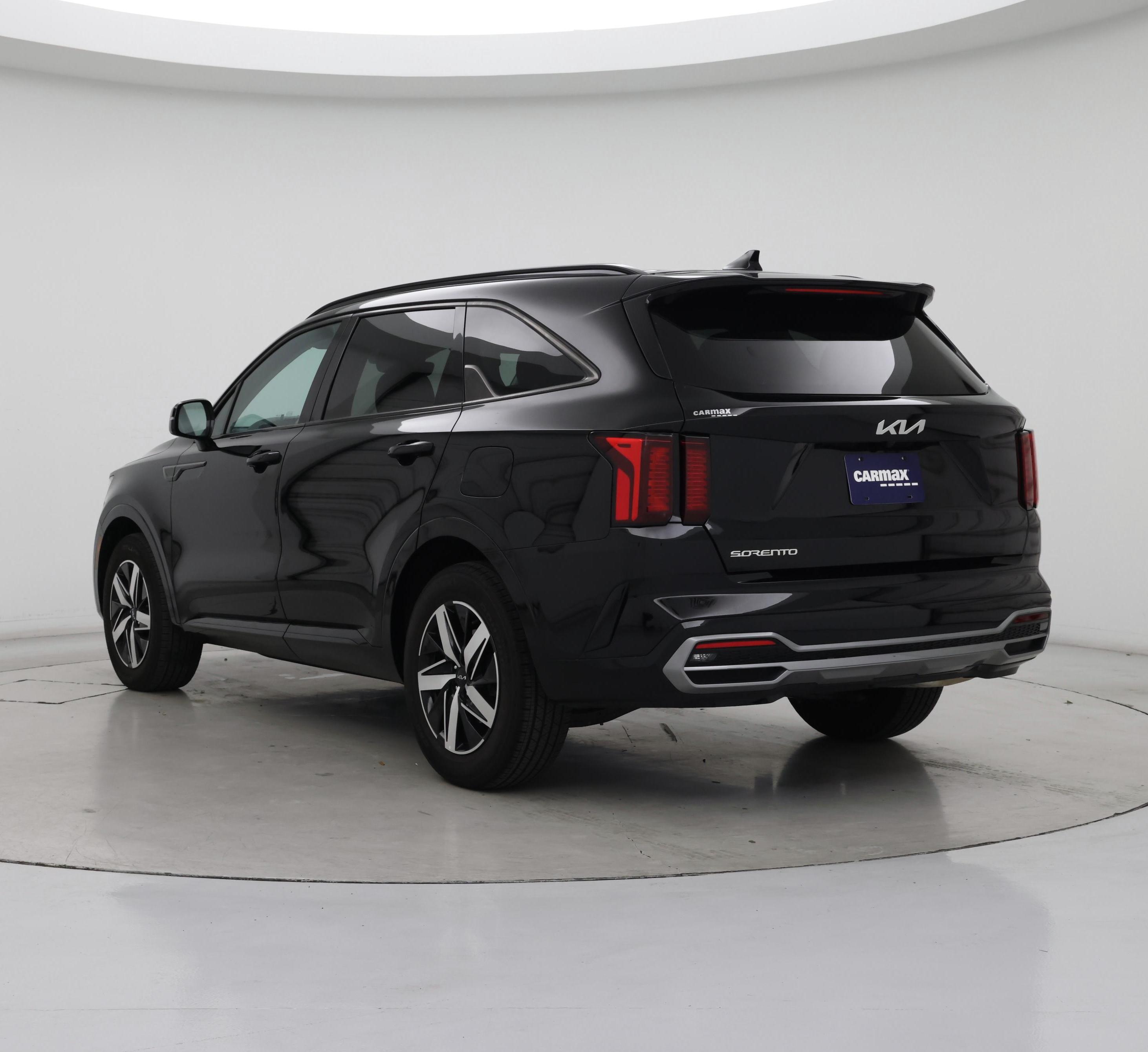 Thumbnail: 2023 Kia Sorento - 2
