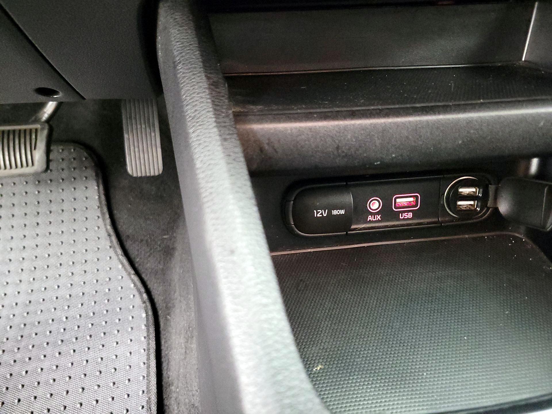 Thumbnail: 2021 Kia Forte - 18