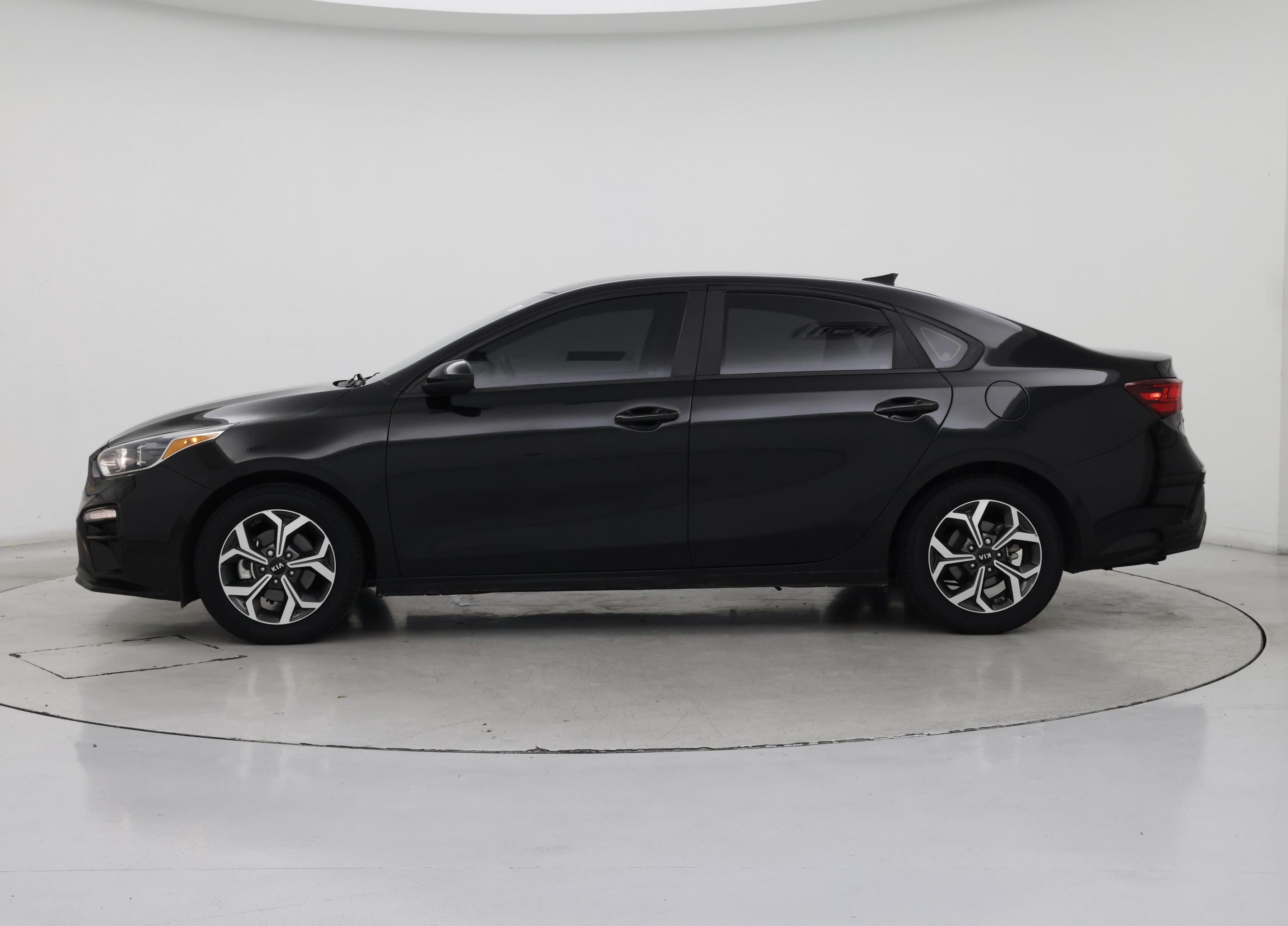 Thumbnail: 2021 Kia Forte - 3