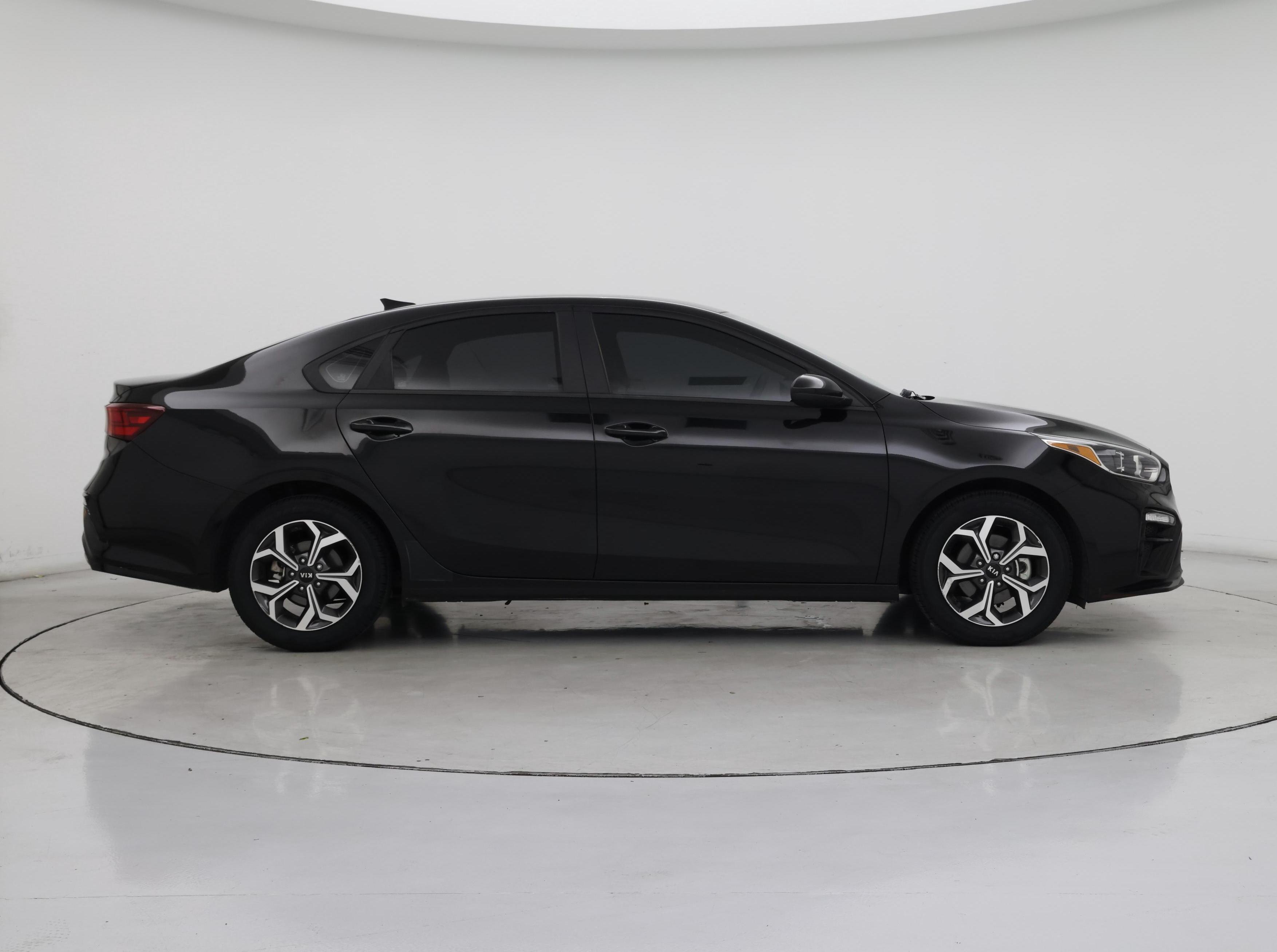 Thumbnail: 2021 Kia Forte - 7