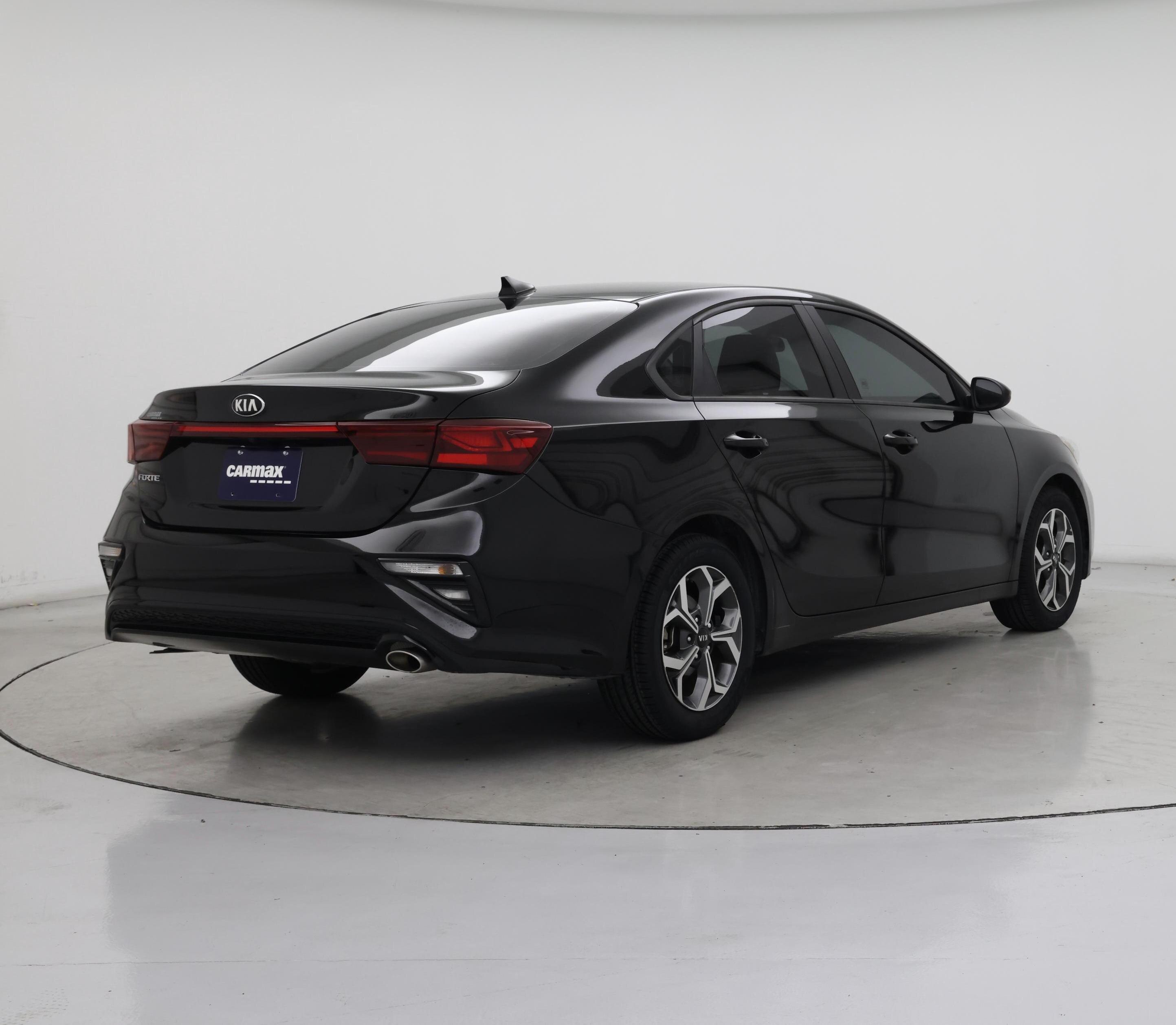 Thumbnail: 2021 Kia Forte - 8