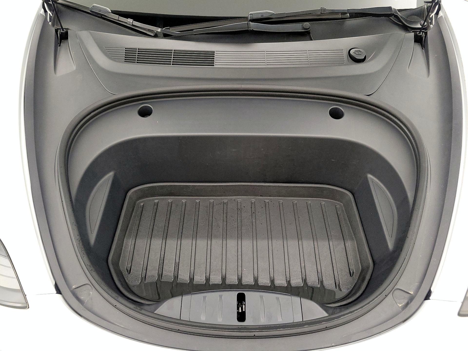 Thumbnail: 2023 Tesla Model 3 - 20