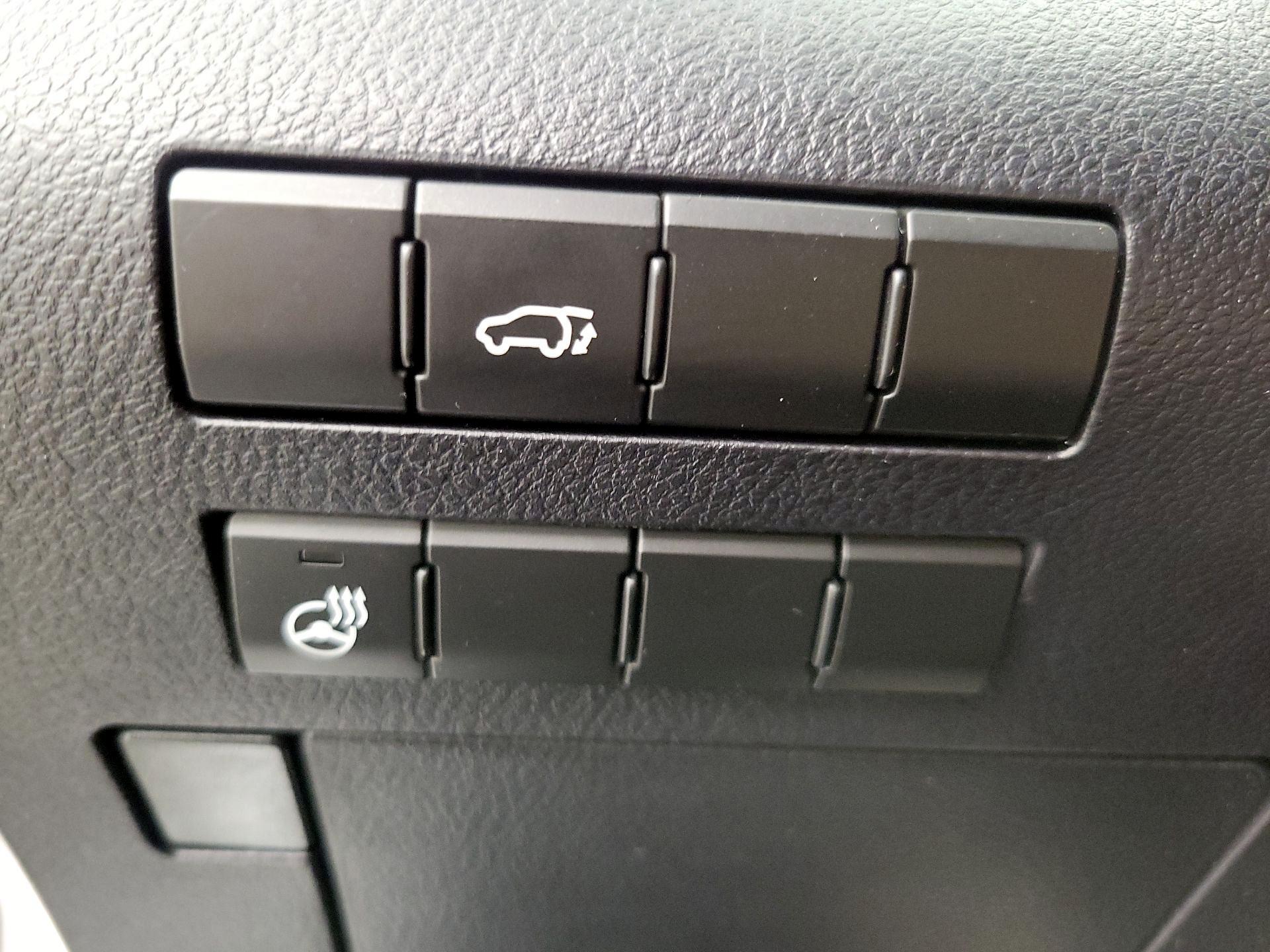 Thumbnail: 2016 Lexus RX - 13