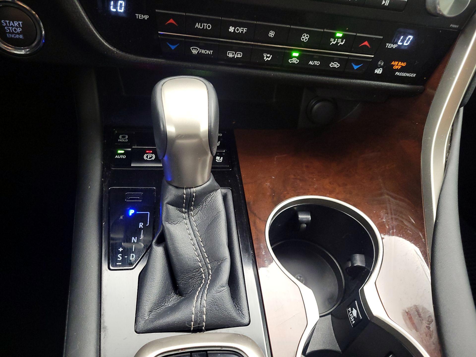 Thumbnail: 2016 Lexus RX - 18