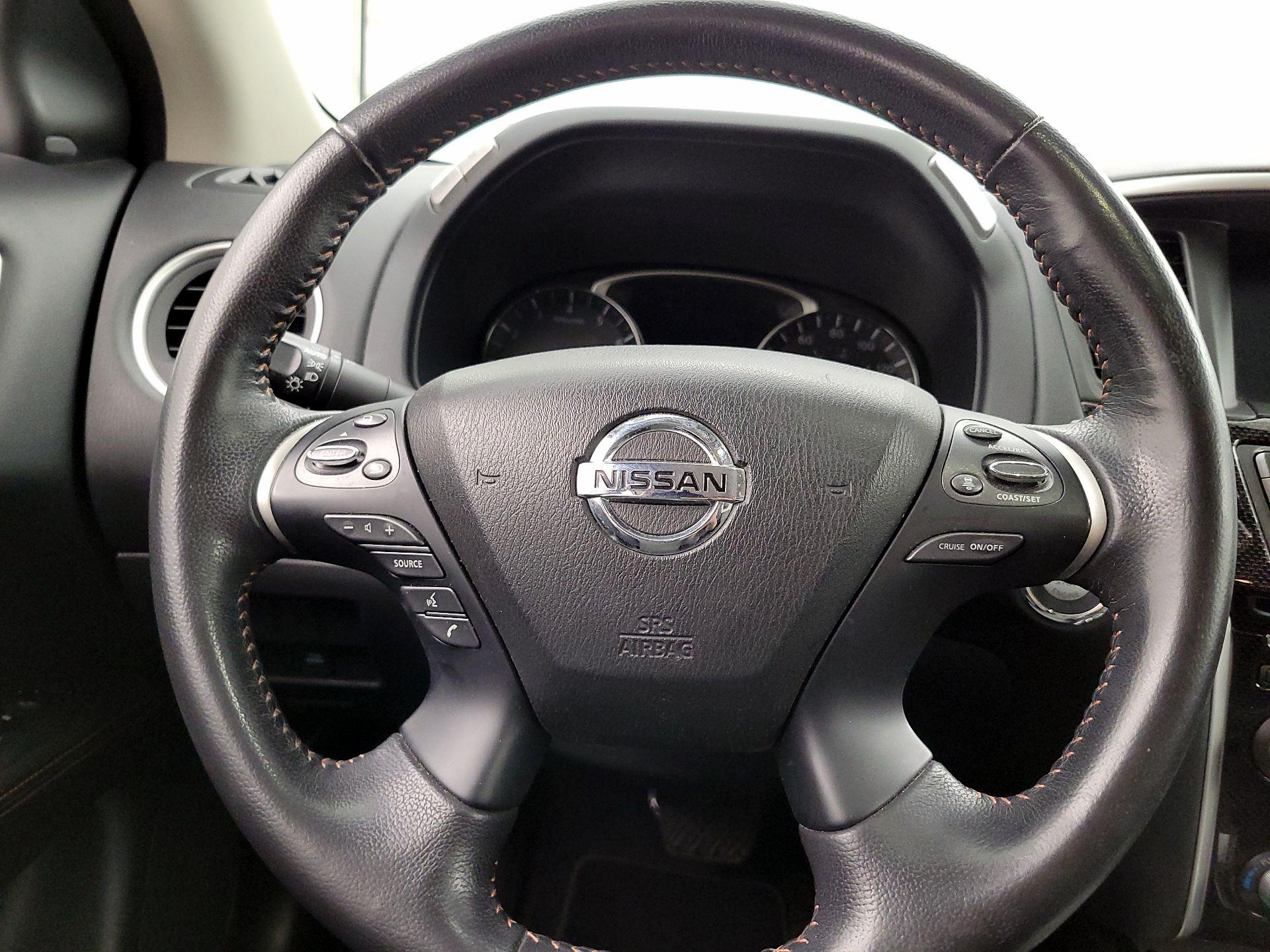 Thumbnail: 2020 Nissan Pathfinder - 10