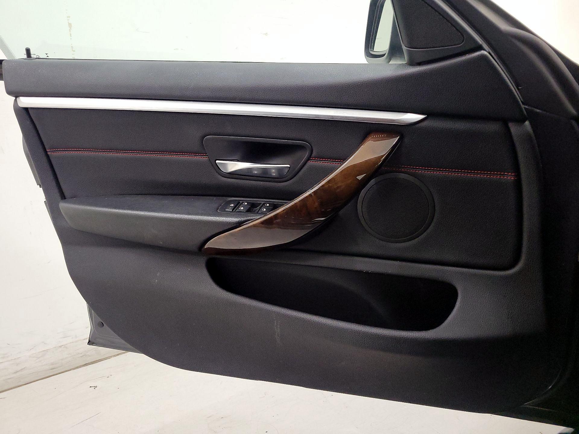 Thumbnail: 2016 BMW 4 Series - 12