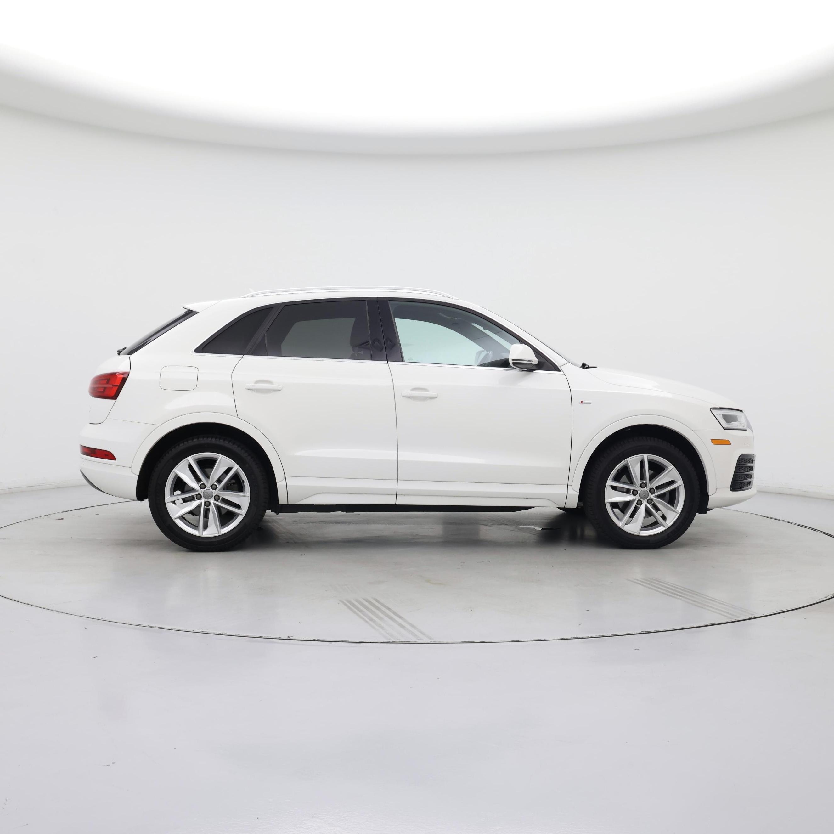 Thumbnail: 2018 Audi Q3 - 7