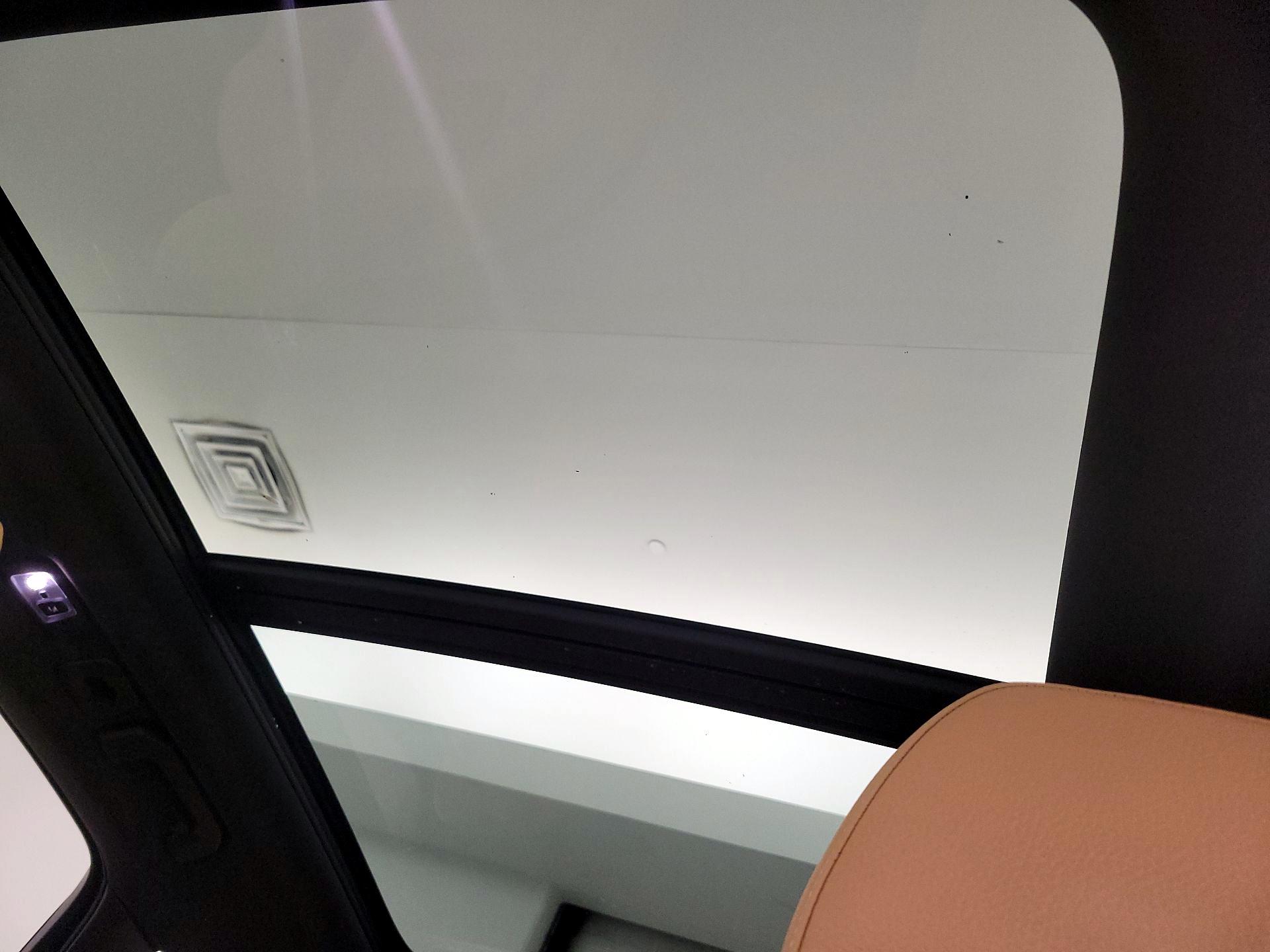 Thumbnail: 2019 Volvo XC60 - 19
