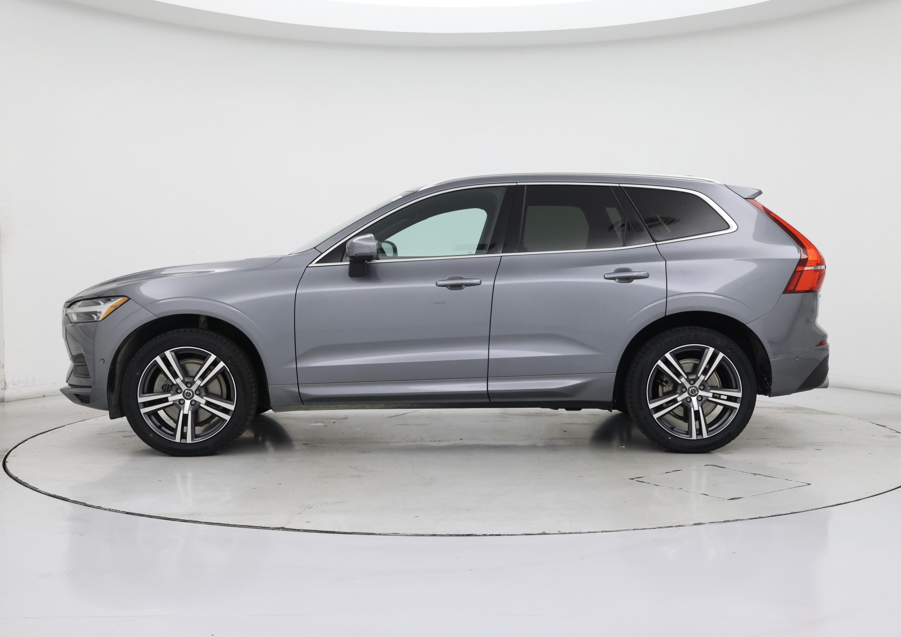 Thumbnail: 2019 Volvo XC60 - 3