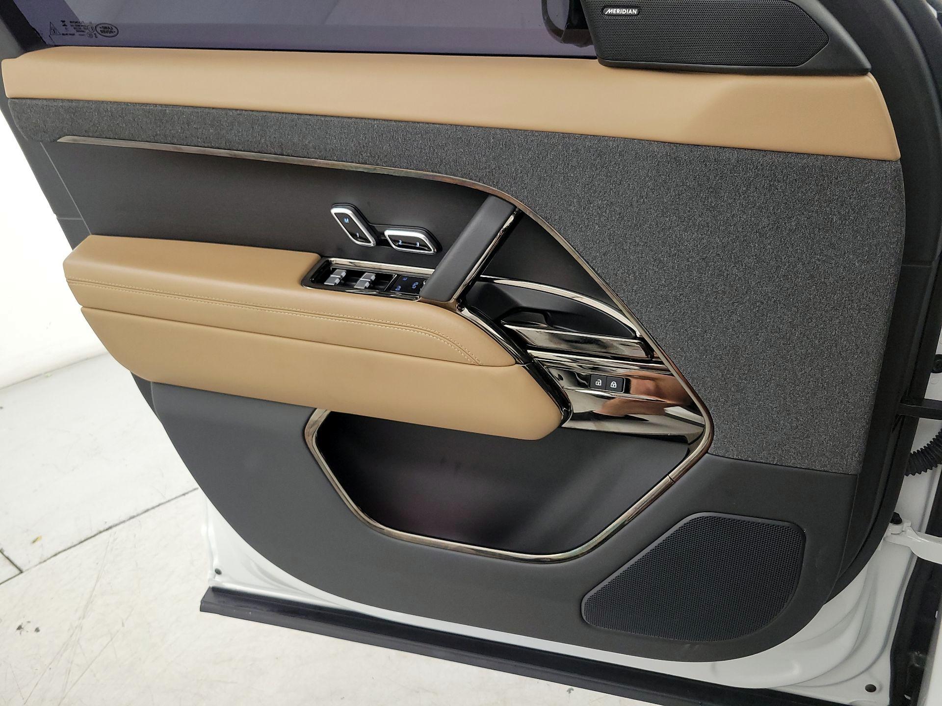 Thumbnail: 2023 Land Rover Range Rover Sport - 12