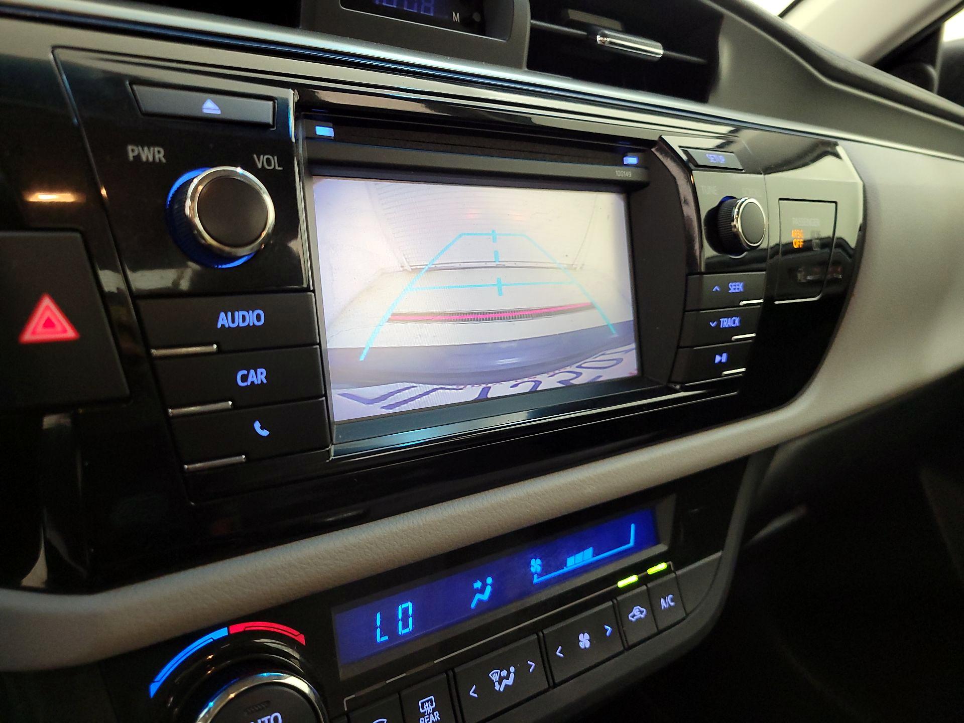 Thumbnail: 2015 Toyota Corolla - 14