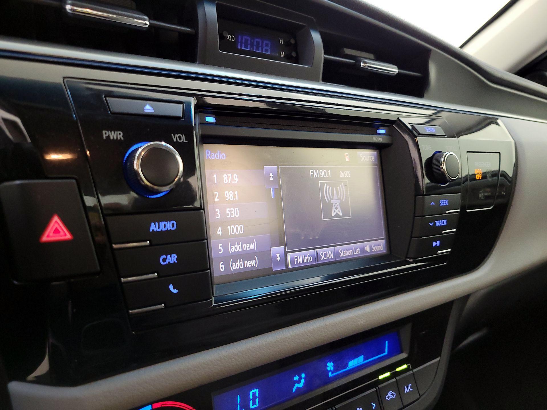 Thumbnail: 2015 Toyota Corolla - 15