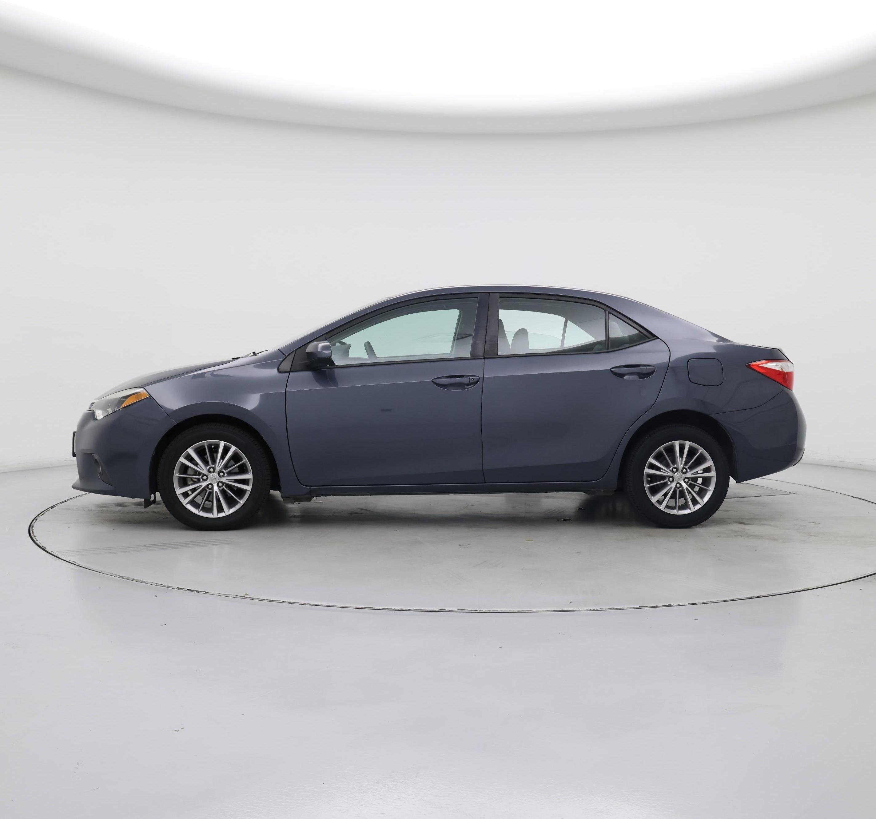 Thumbnail: 2015 Toyota Corolla - 3