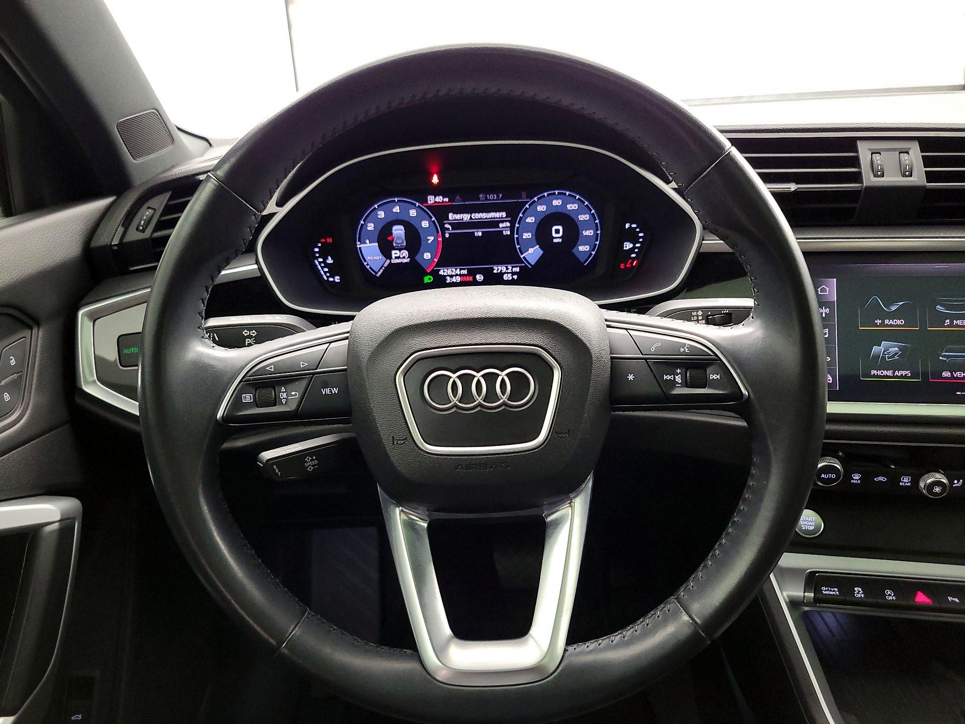 Thumbnail: 2020 Audi Q3 - 10