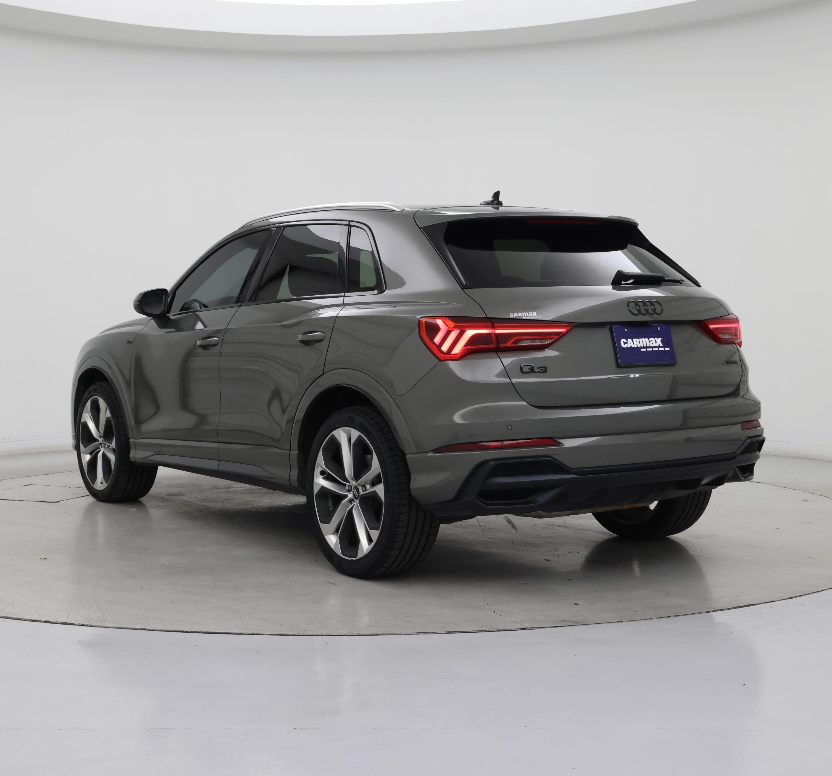 Thumbnail: 2020 Audi Q3 - 2