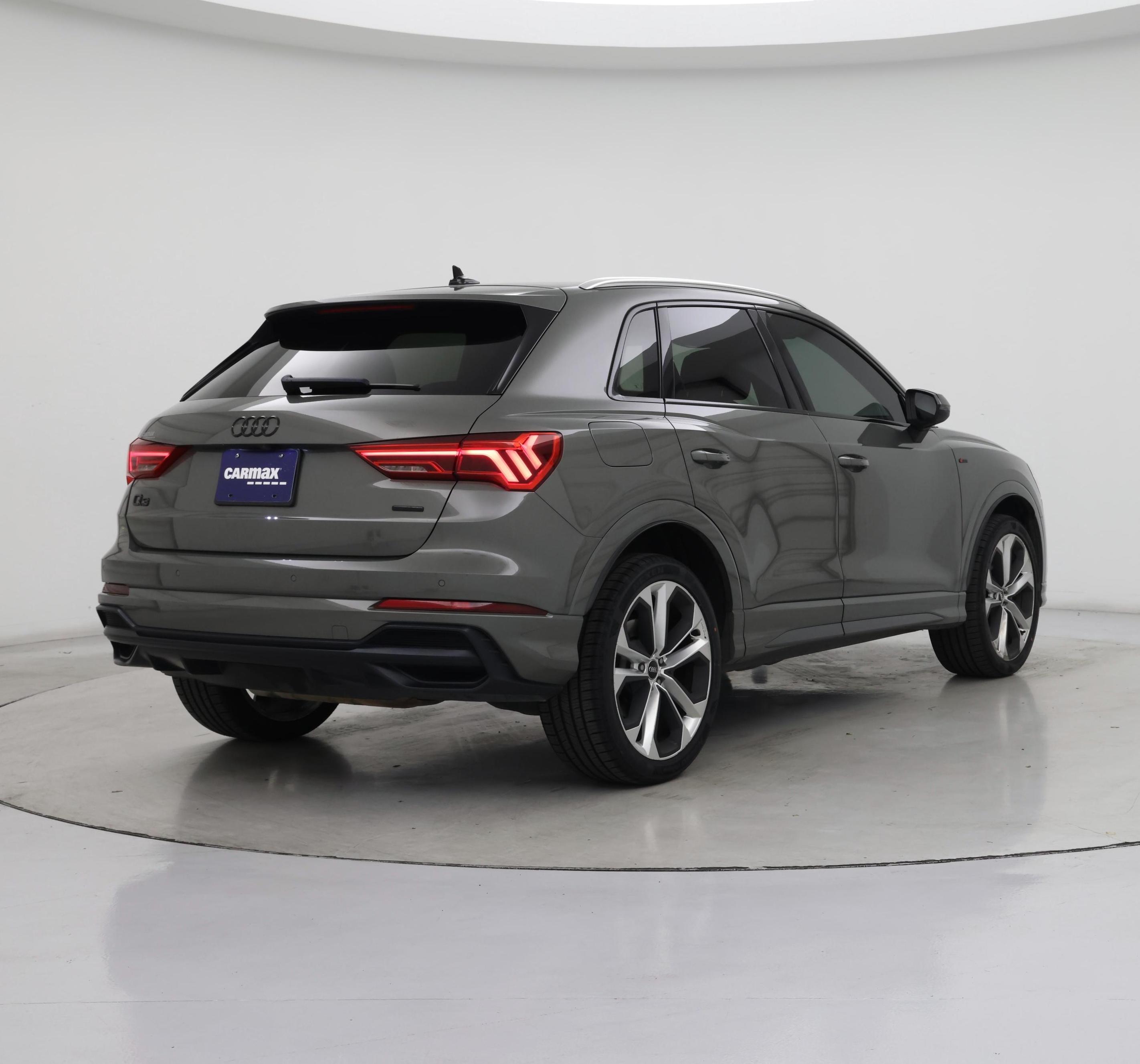 Thumbnail: 2020 Audi Q3 - 8
