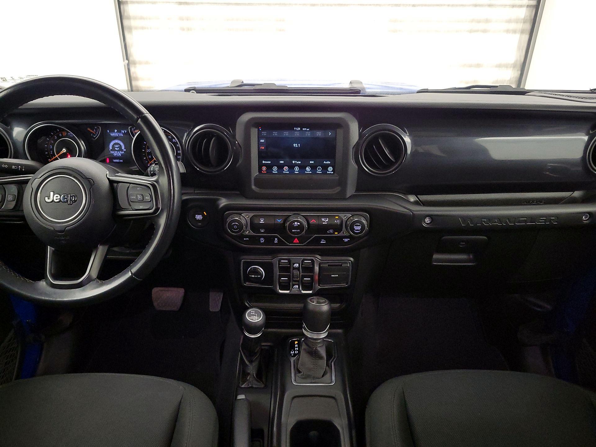 Thumbnail: 2022 Jeep Wrangler - 9