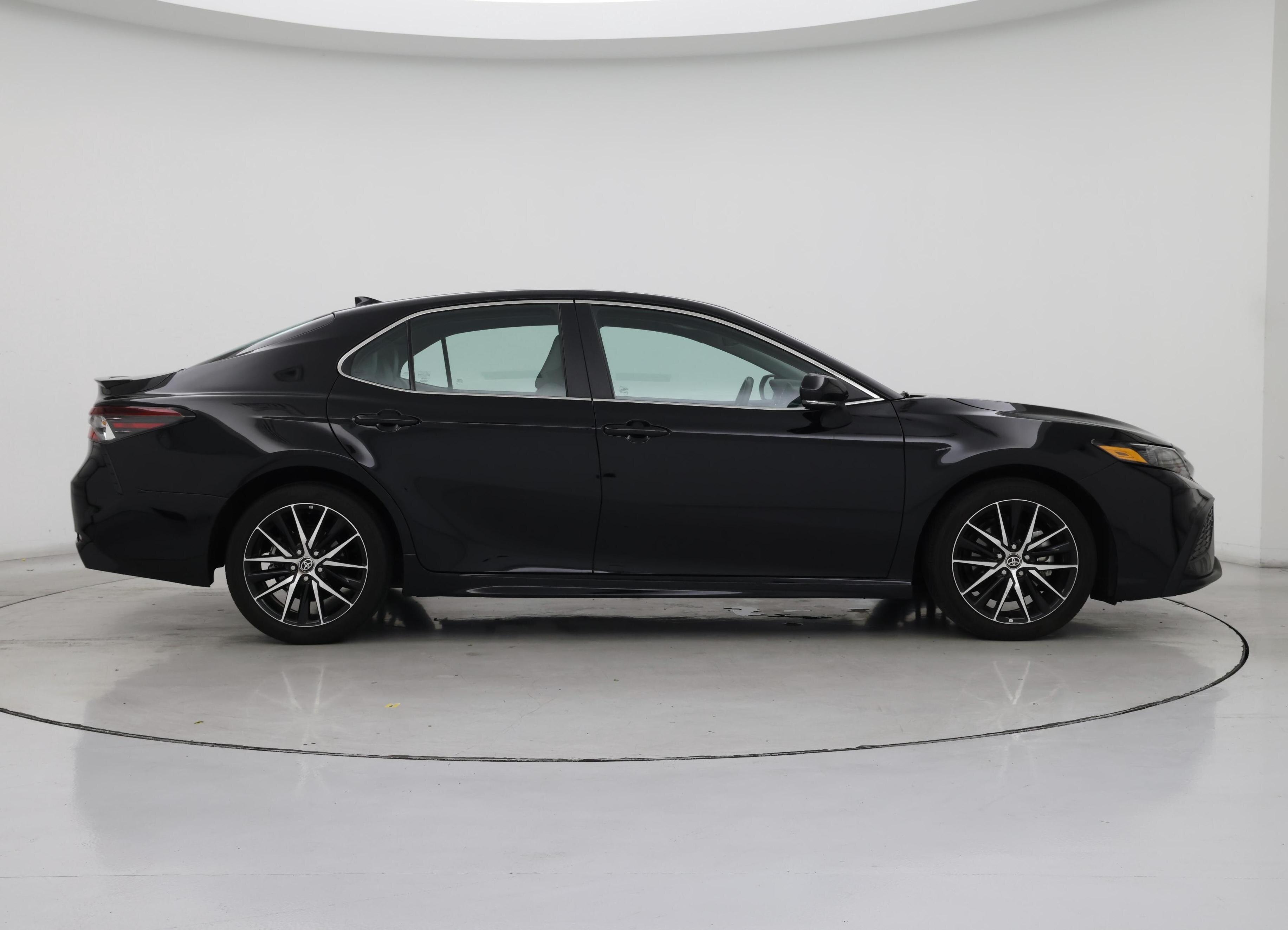 Thumbnail: 2023 Toyota Camry - 7