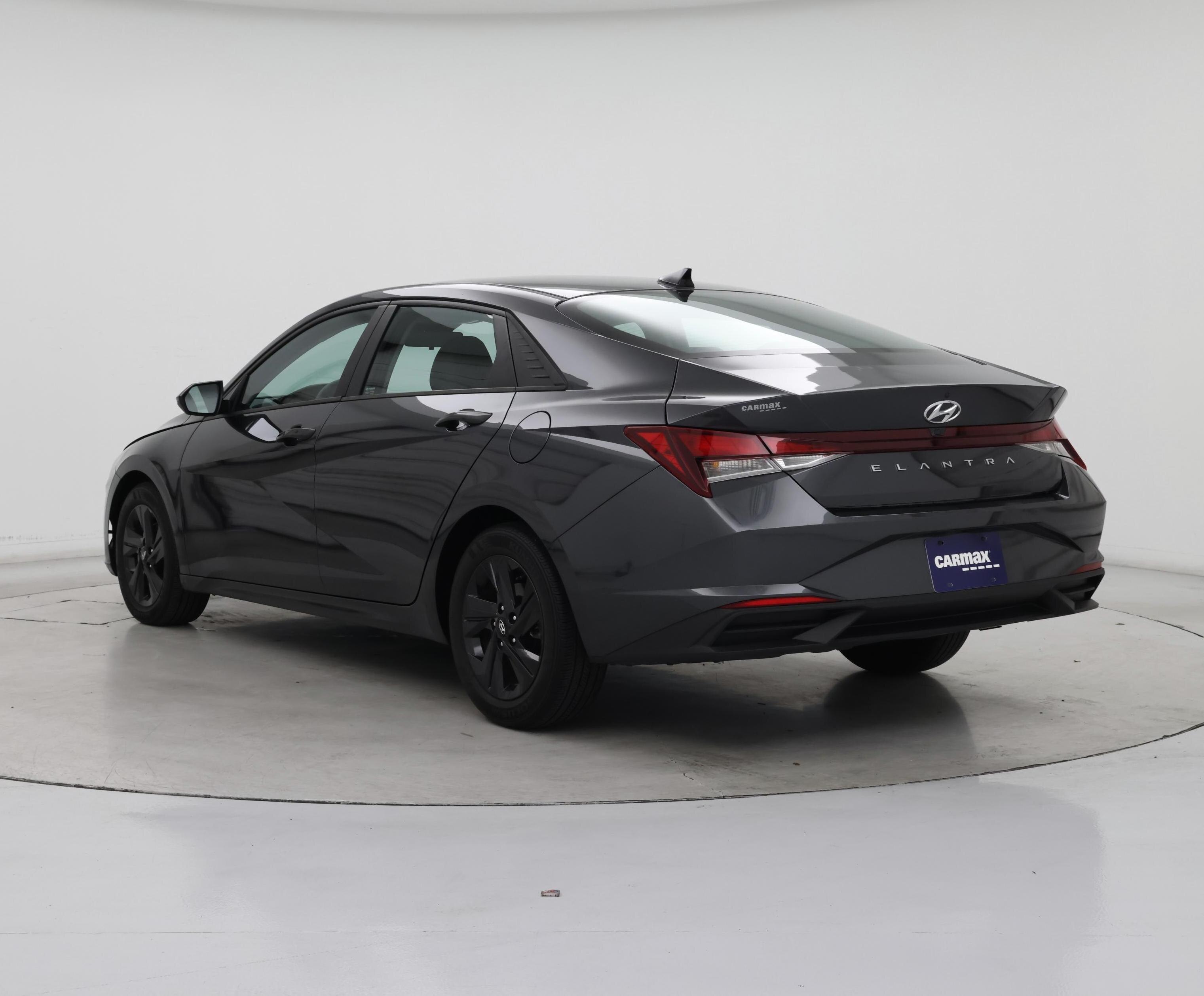 Thumbnail: 2022 Hyundai Elantra - 2