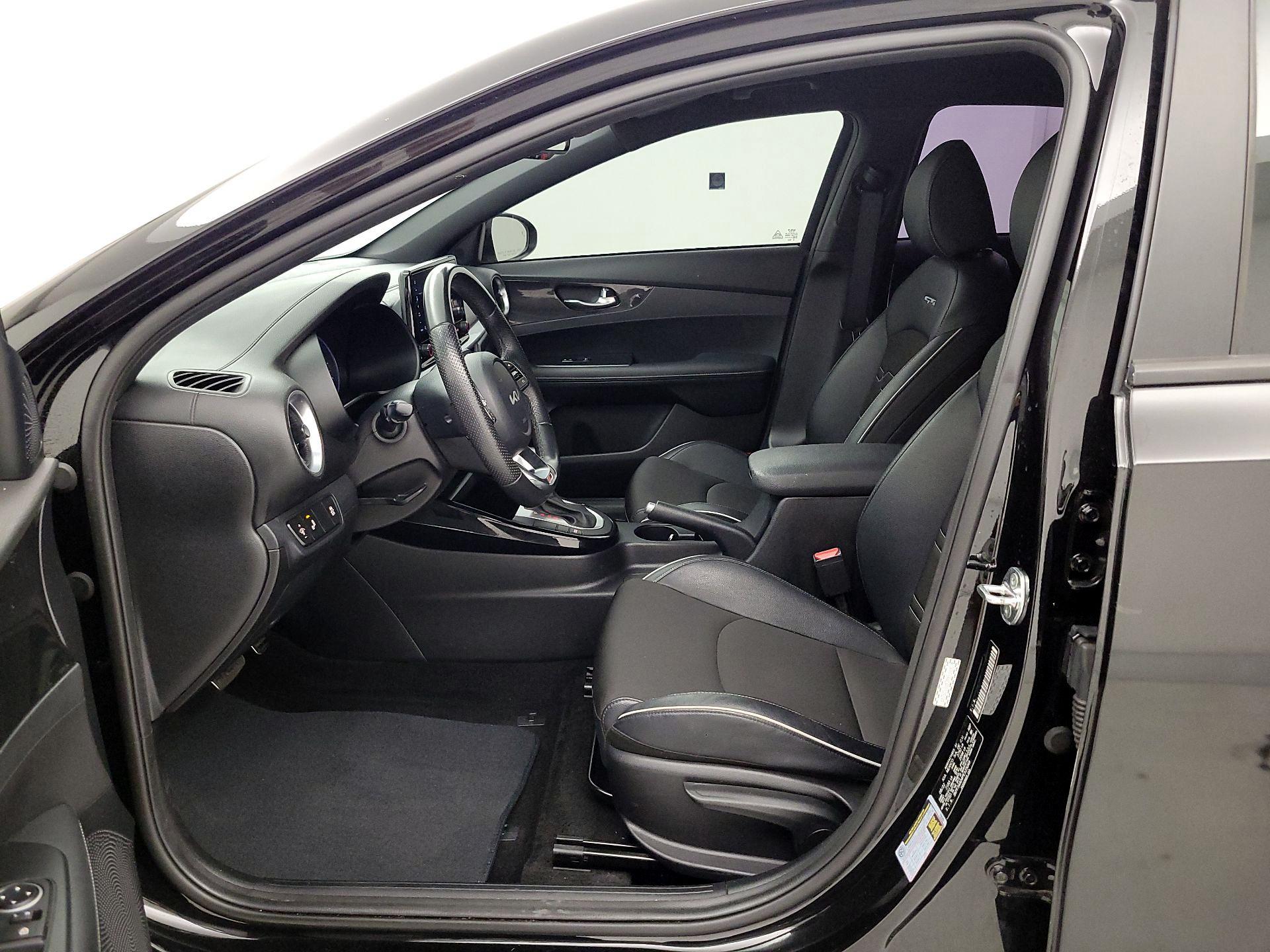 Thumbnail: 2023 Kia Forte - 11