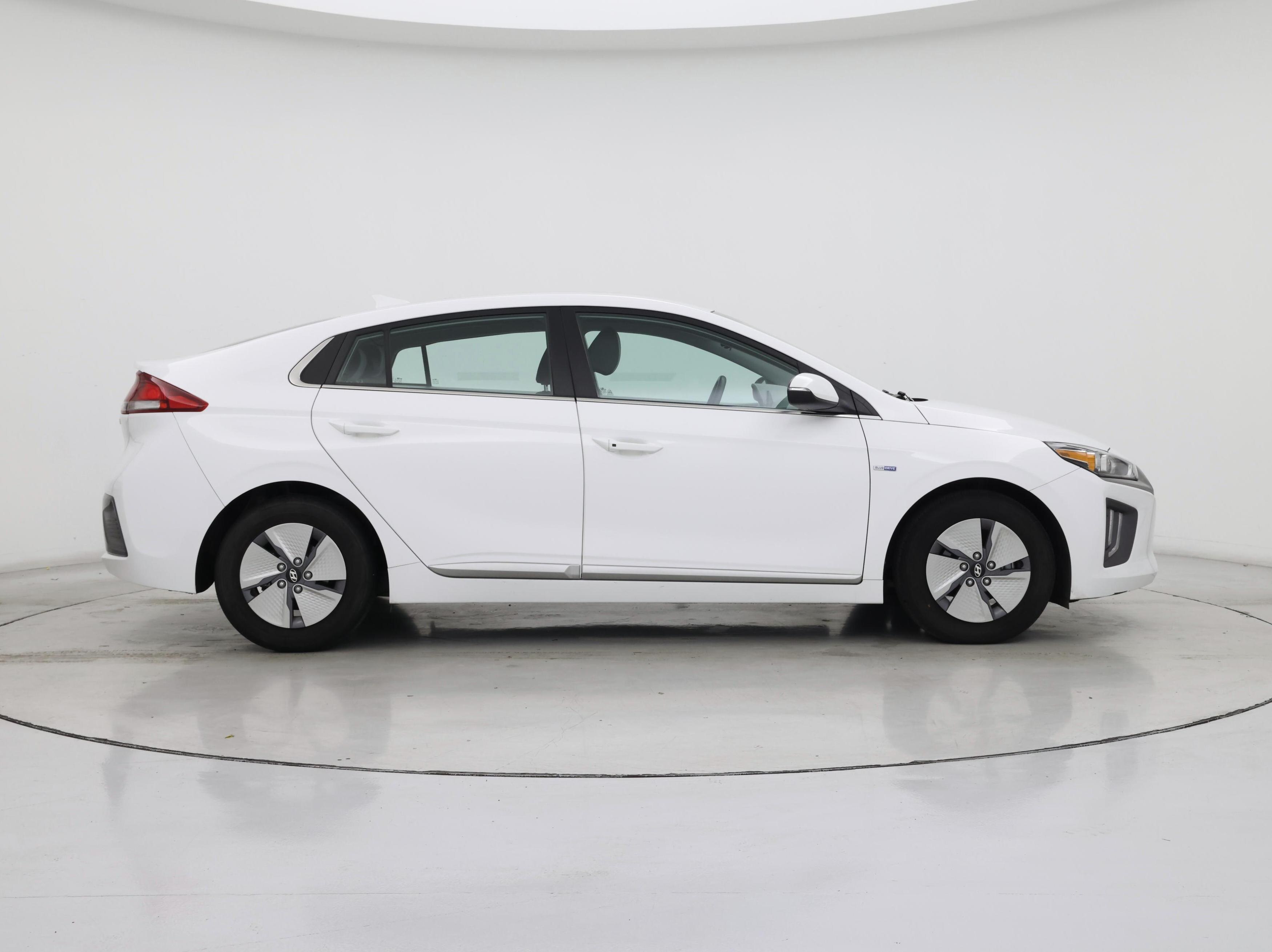 Thumbnail: 2020 Hyundai Ioniq - 7